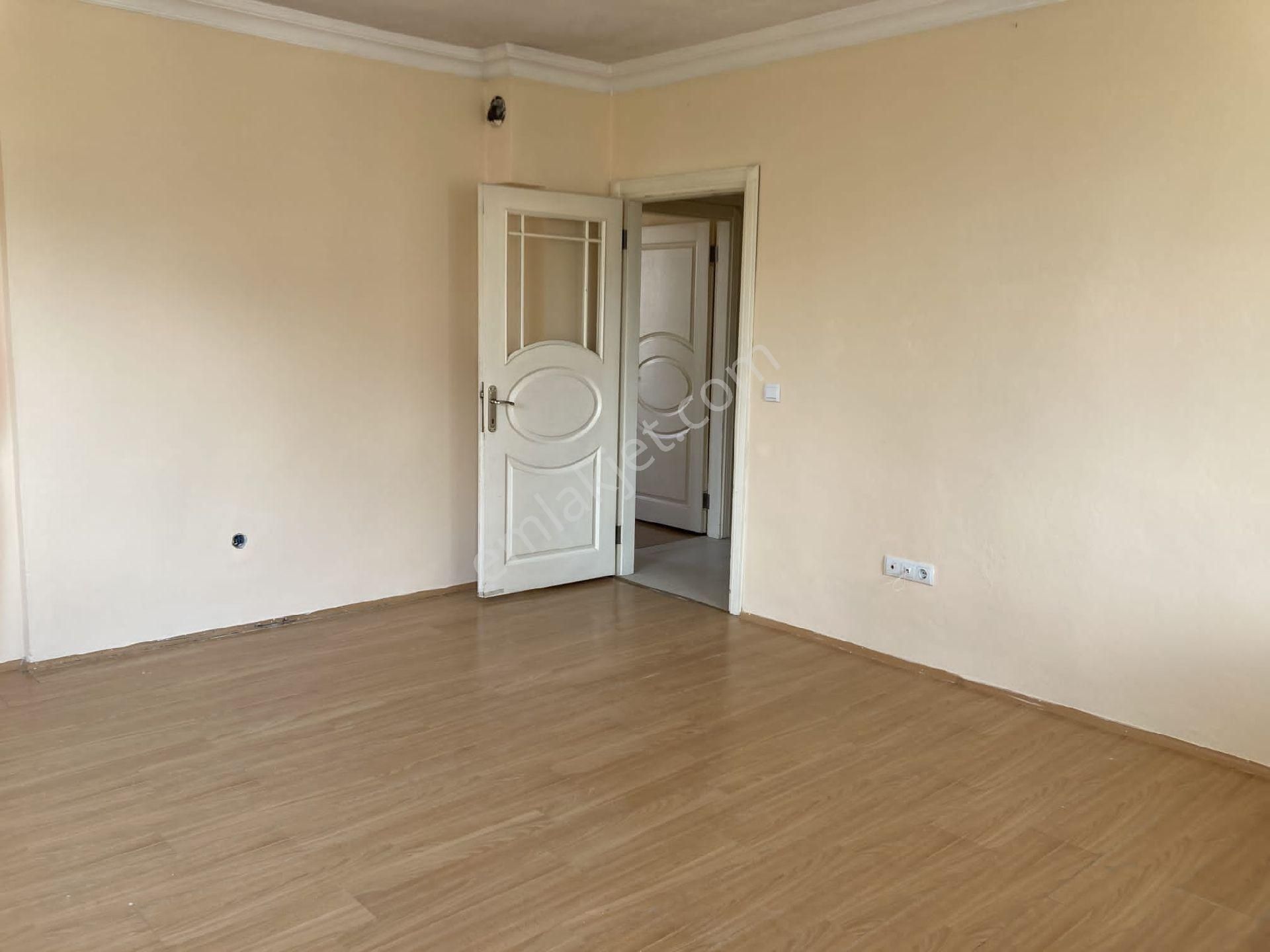 Antalya Kepez Varsak Karşıyaka Mh De 2nci Katta 2+1 Ayrı Mutfaklı Satılık Daire