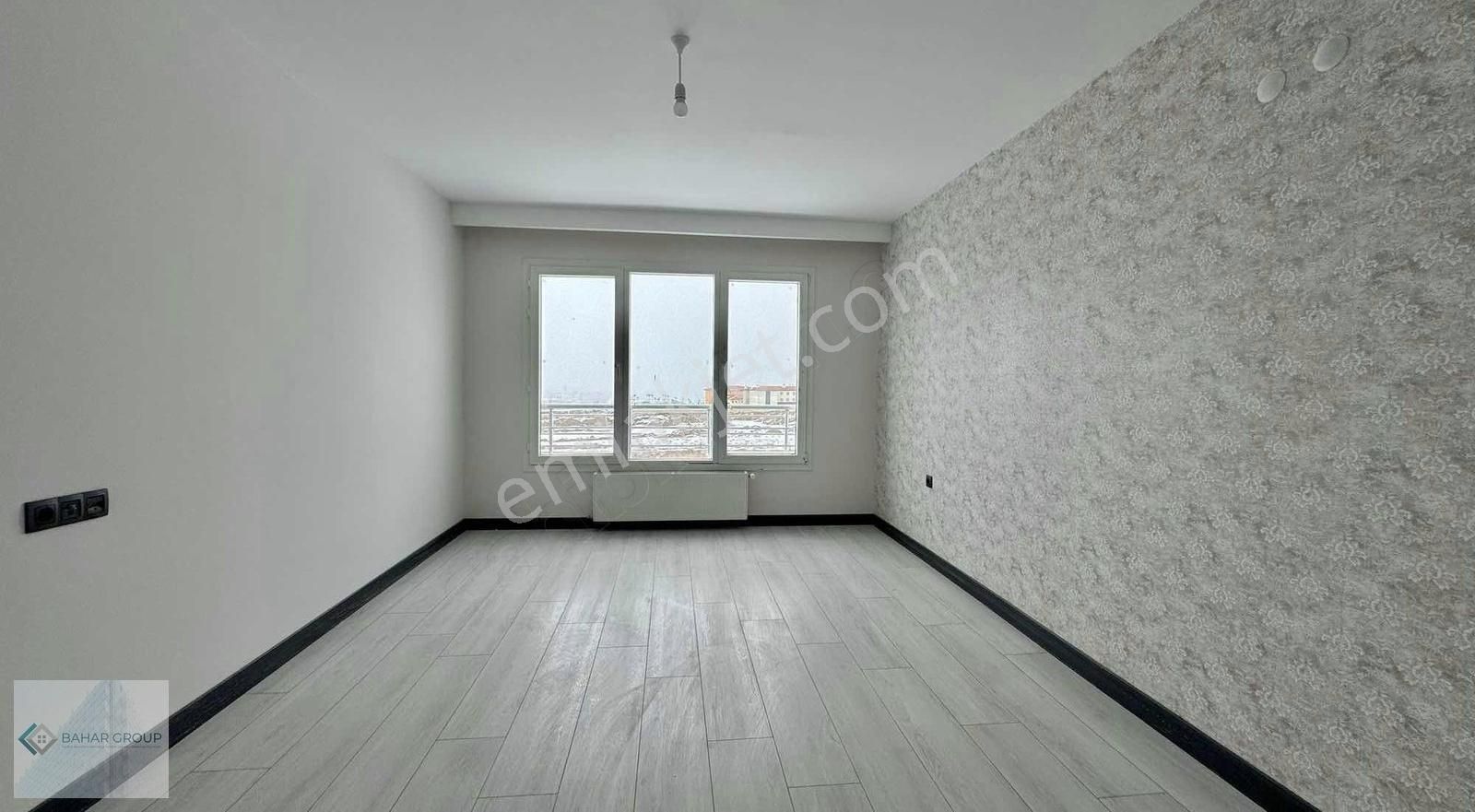 Yeşilyurt Tapulu 3+1 E Dairesi