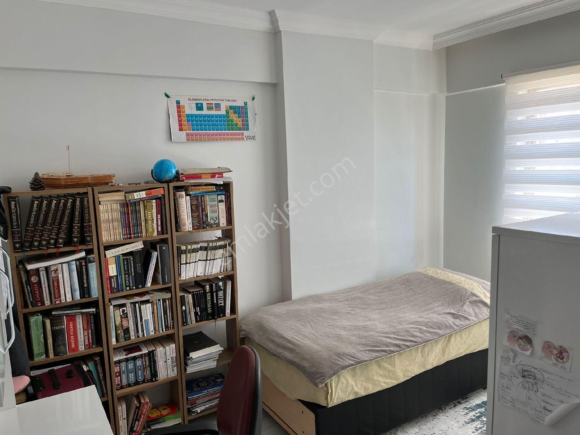 Ünüversite Mh Sinde Satılık Daire