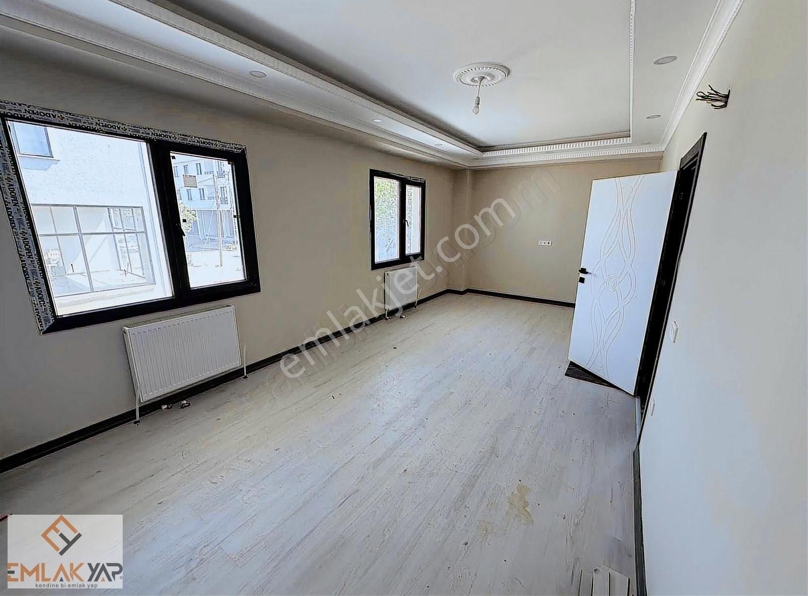Emlakyap Arnavutköy Karlıbayırda Satılık Sıfır 3+2 Ters Dublex