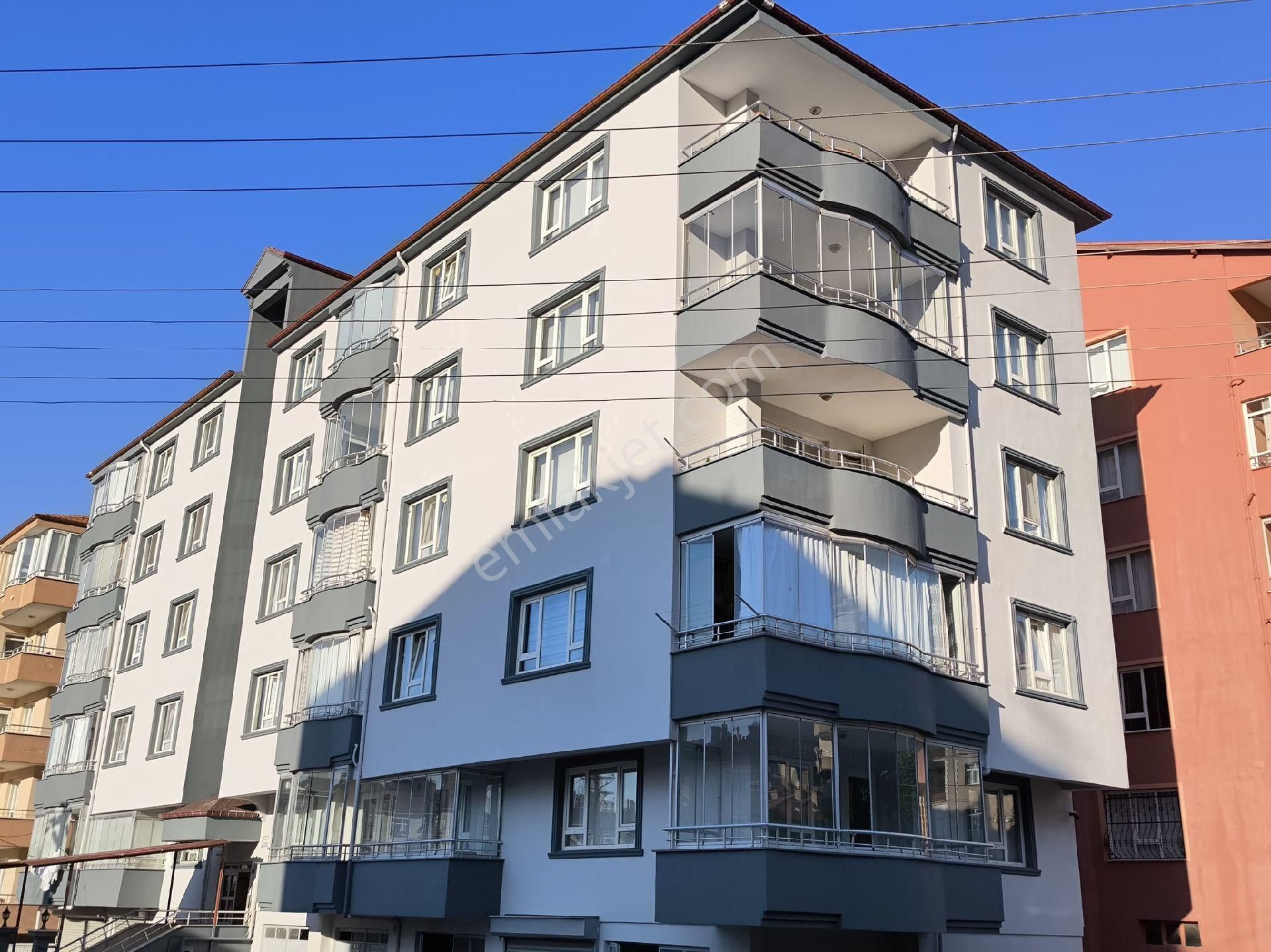 Uca'dan Yarenler De 4+1 Garajlı Daire...!!!