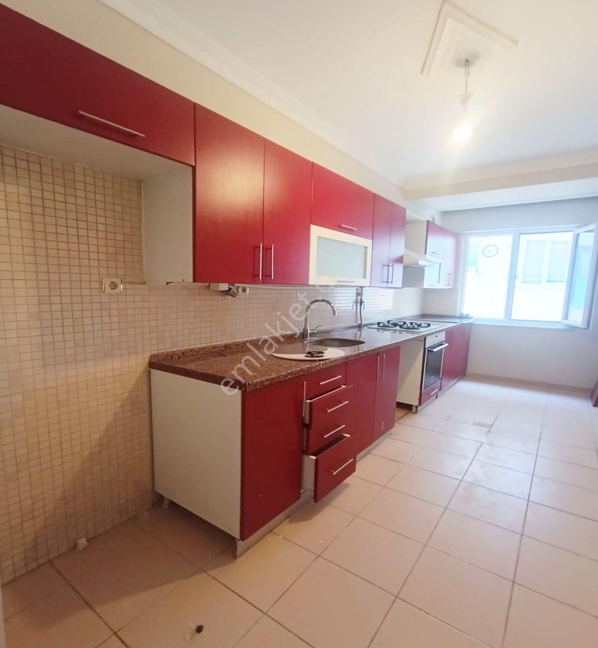 Avcılar D.köşklerde 2+1 Masrafsız Ara Kat Daire - Görsel 2