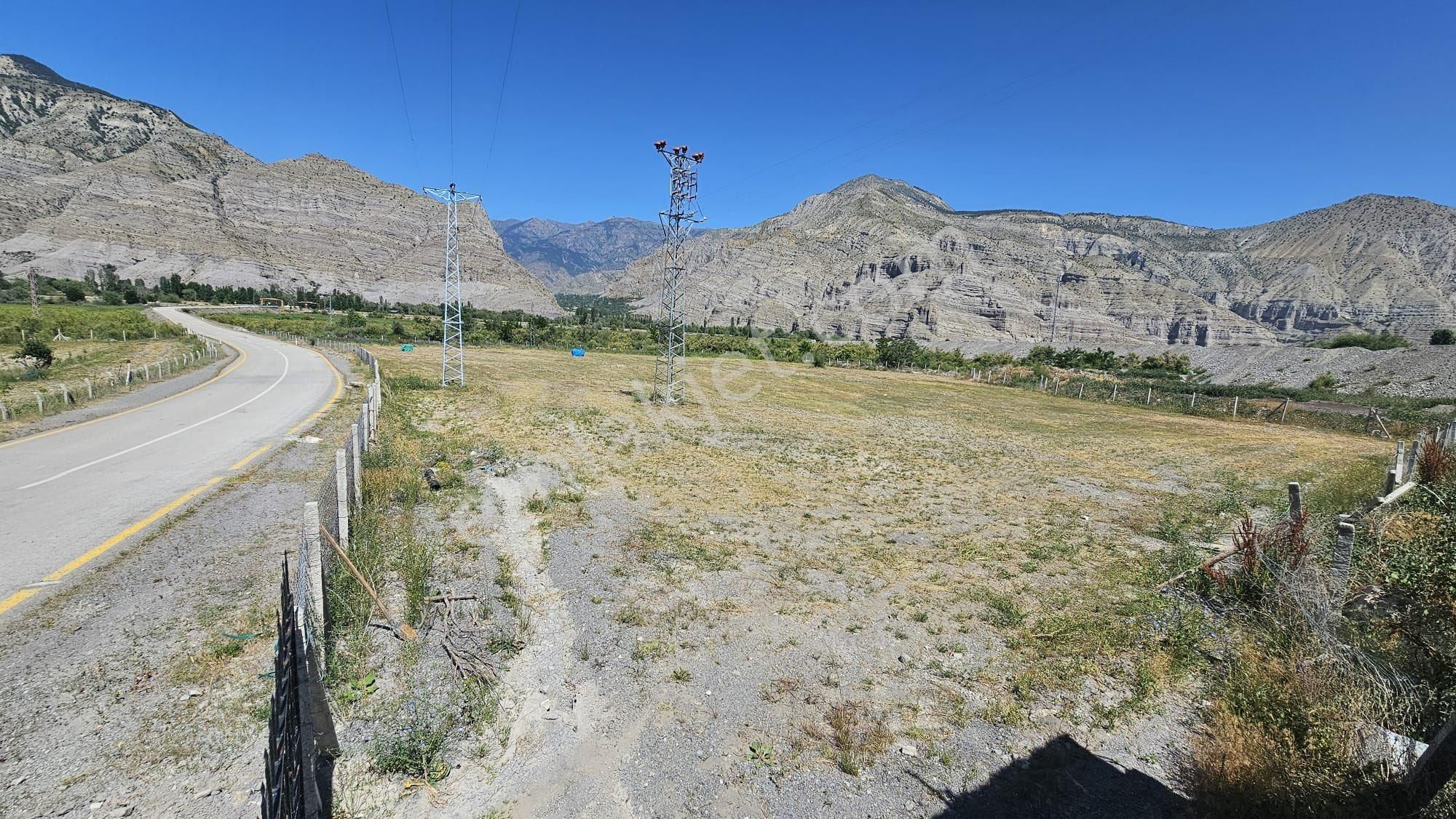 Tortum Şelalesine 10 Dk Mesafede Uzundere’de Ana Yol Üzeri Satılık Arsa Süper Konumda - Görsel 9