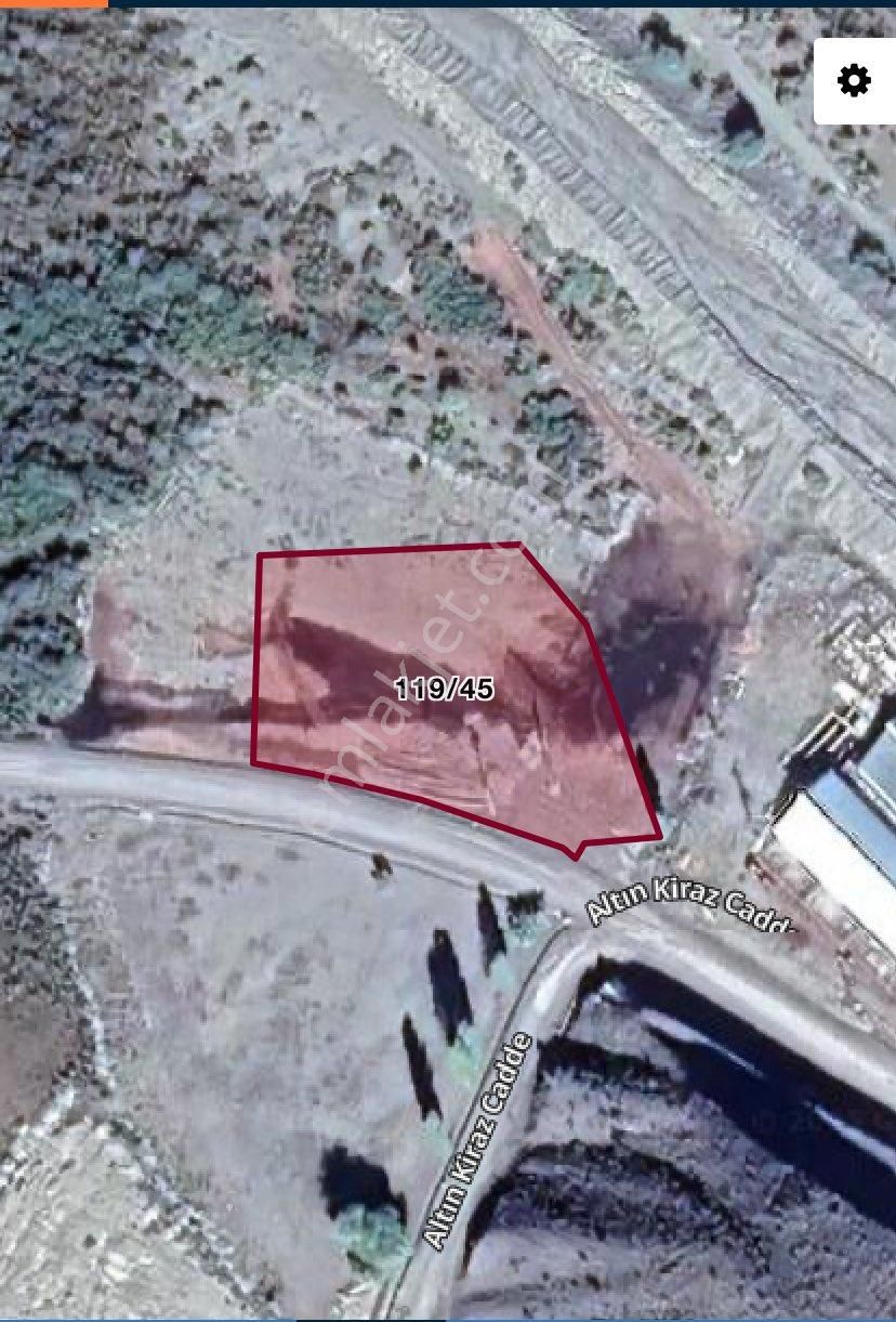 Tortum Şelalesine 10 Dk Mesafede Uzundere’de Ana Yol Üzeri Satılık Arsa Süper Konumda - Görsel 2