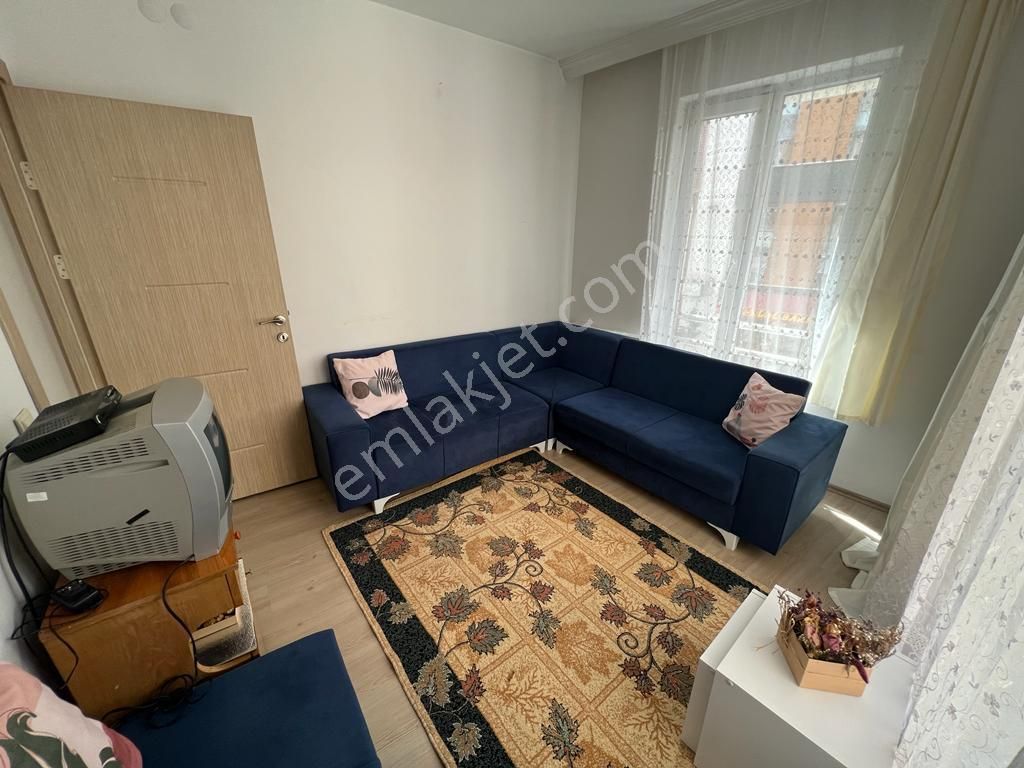 Akademi'den Eskibağlar'da Eşyalı Köşe Kiralık 1+1