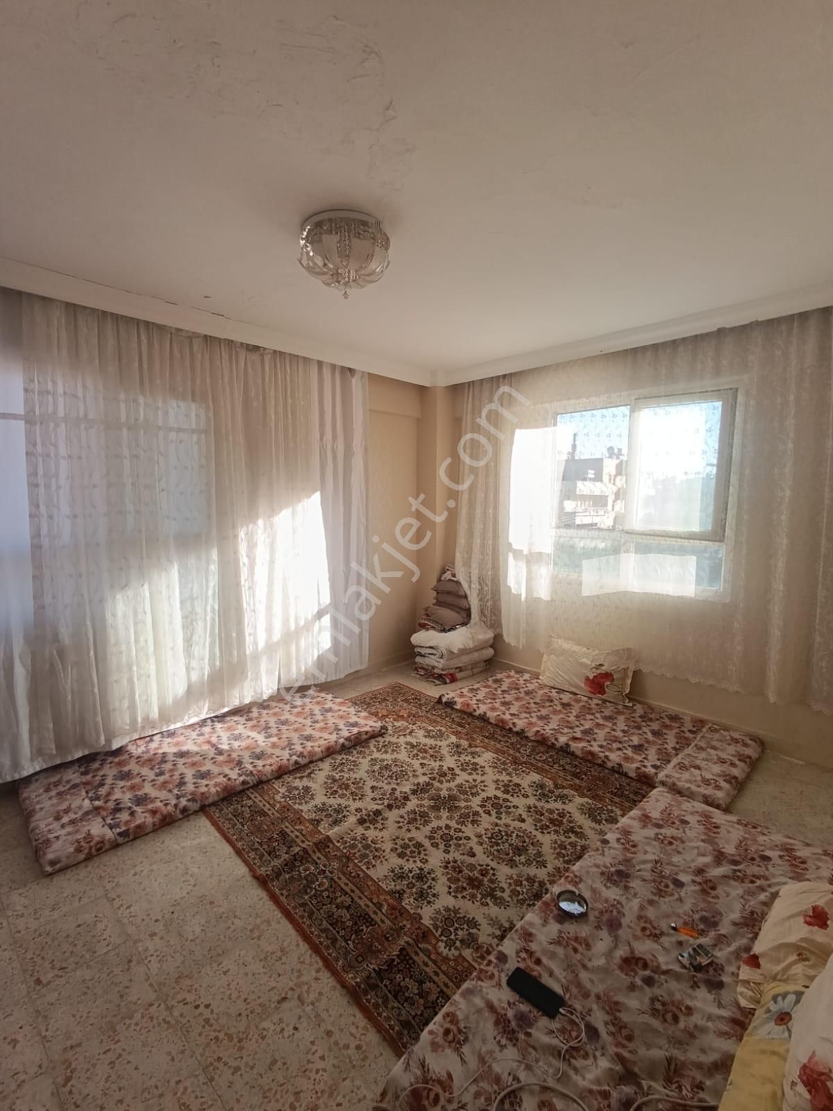 Uygun Emlaktan Yenişehir Yeşildirek Mahallesinde Satılık Daire