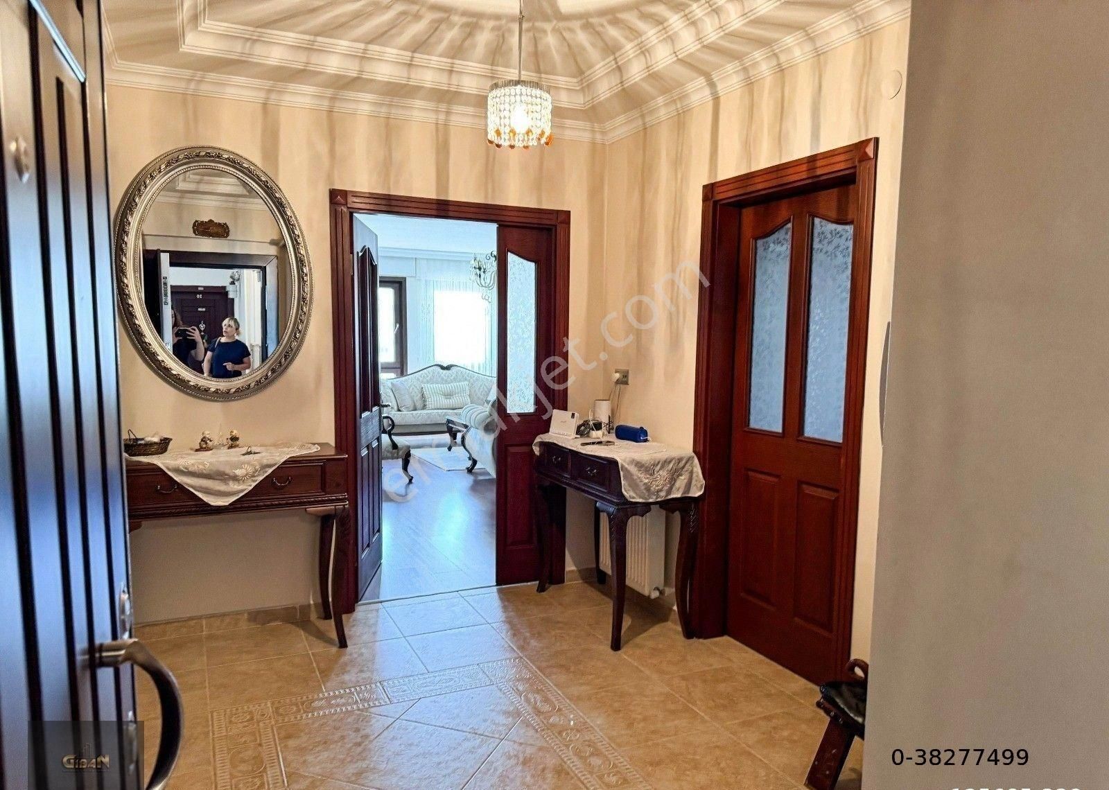 Çukurambar Merkezinde Manzaralı Satılık 4+1 Daire