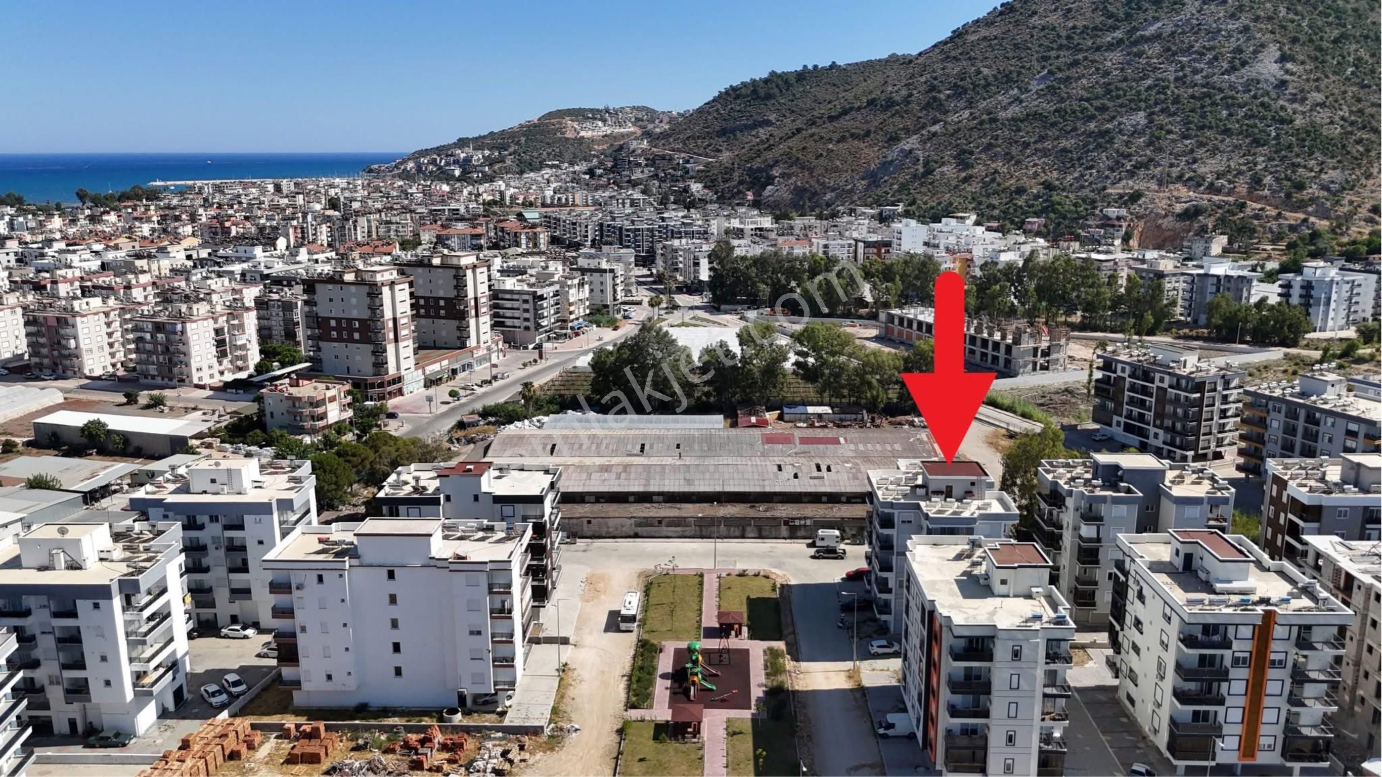 İskele Mahallesinde 1+1 Lüks Satılık Eşyalı Daire