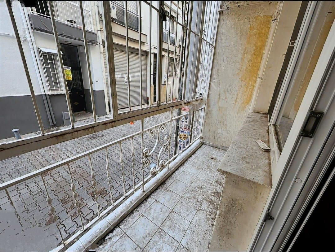 Konak Altıntaş Mahallesinde 2+1 Otoparklı Kiralık Daire - Görsel 25