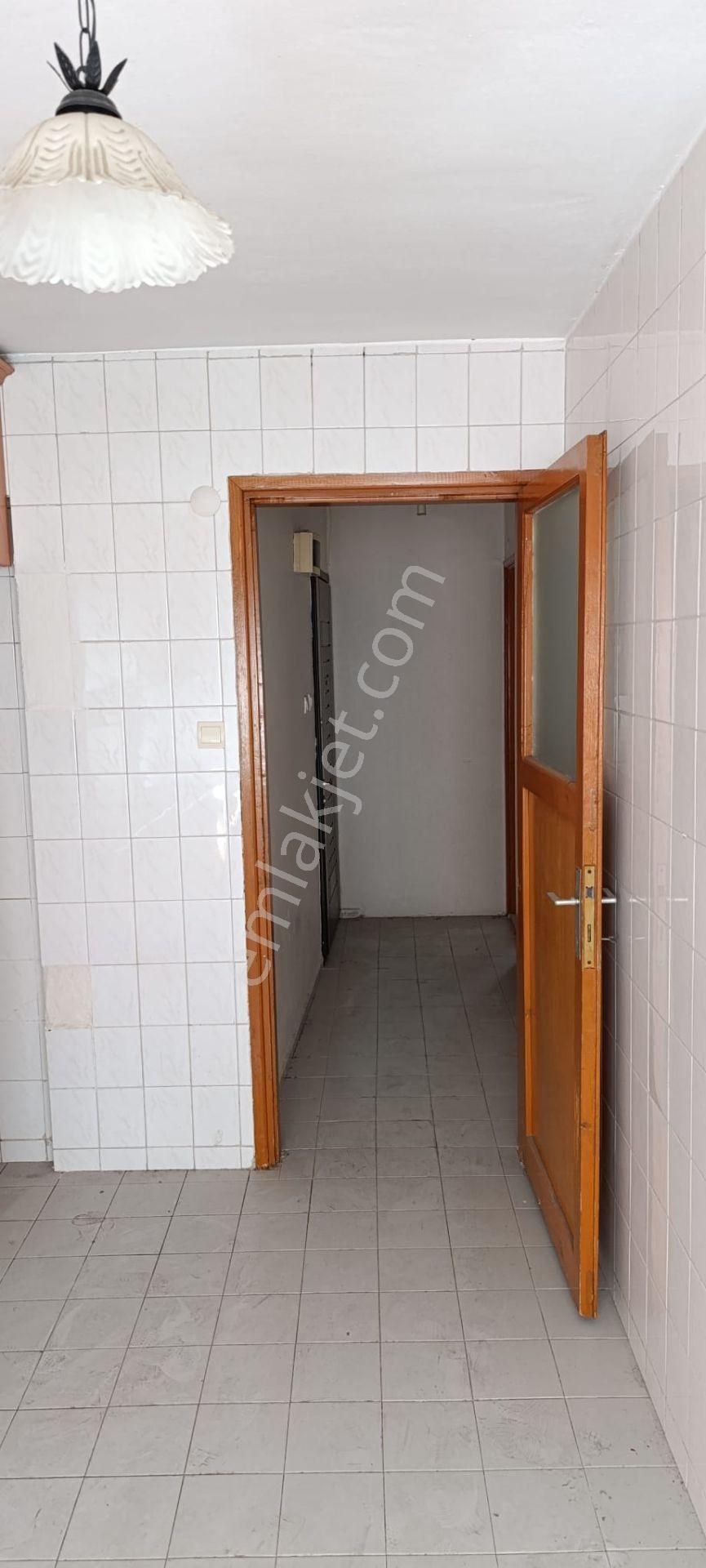 Konak Altıntaş Mahallesinde 2+1 Otoparklı Kiralık Daire - Görsel 24