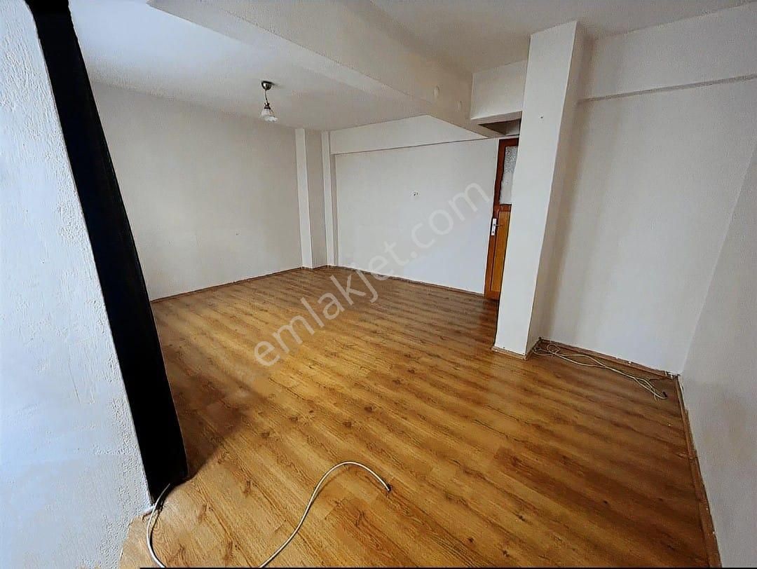 Konak Altıntaş Mahallesinde 2+1 Otoparklı Kiralık Daire - Görsel 3