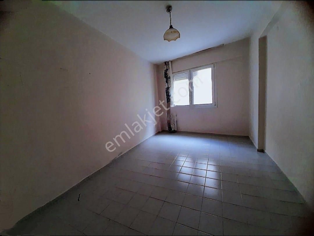 Konak Altıntaş Mahallesinde 2+1 Otoparklı Kiralık Daire - Görsel 4