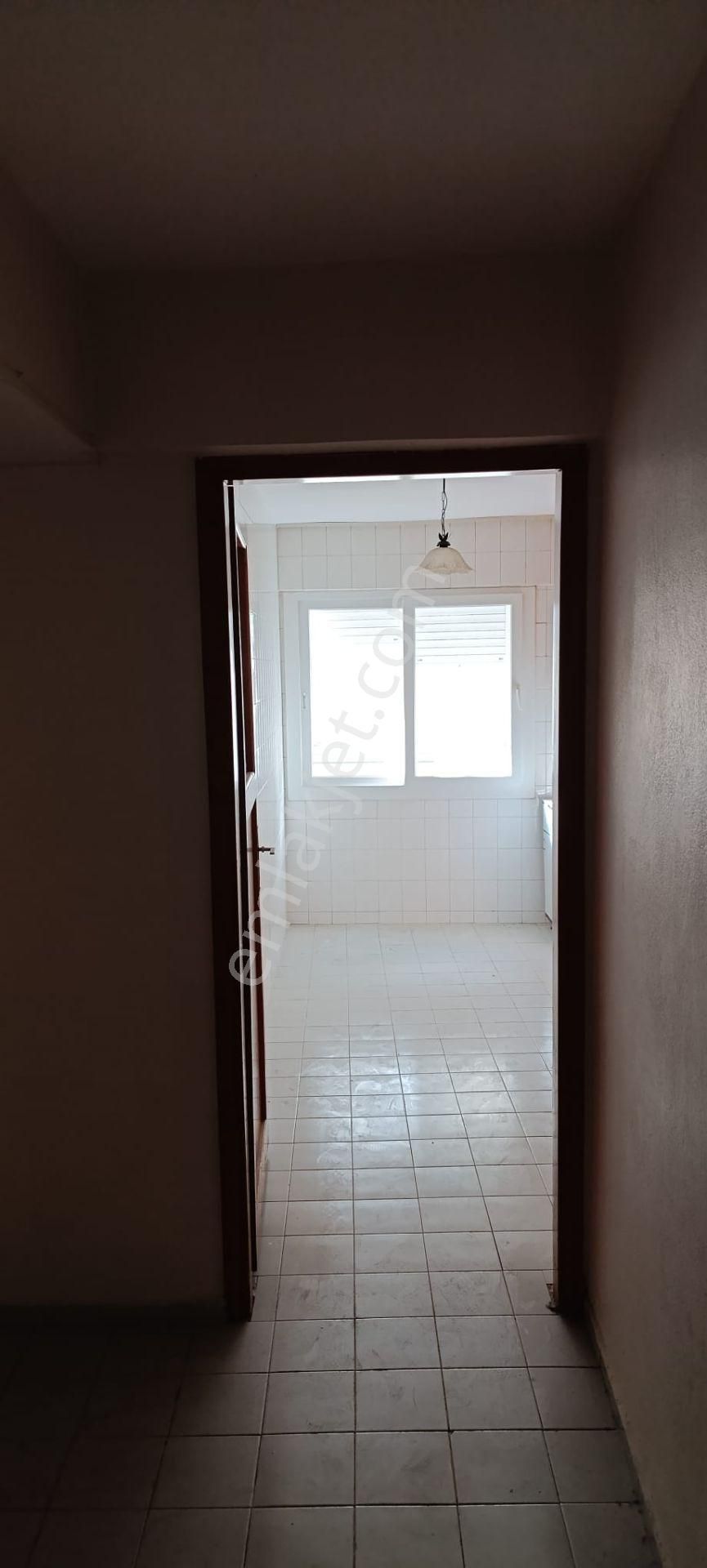 Konak Altıntaş Mahallesinde 2+1 Otoparklı Kiralık Daire - Görsel 18