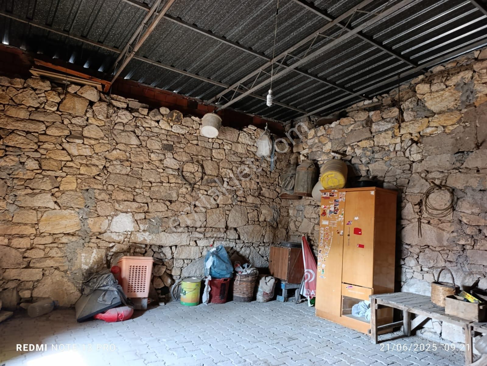 Foça Kocamehmetler Köyünde Satılık Eski Rum Taş Ev - Görsel 16