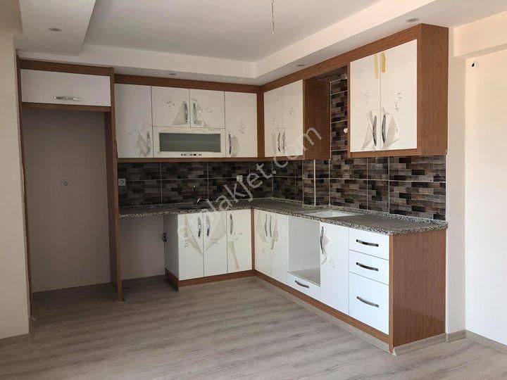Cumhuriyet Mahallesinde Satılık 3+1 Doğalgazlı Daire