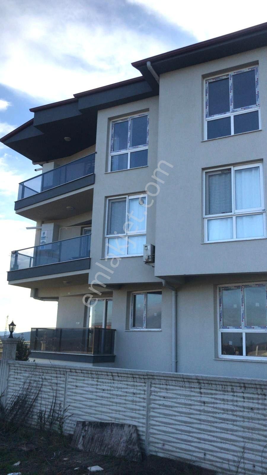 Torbalı Pancar İzban Durağı Karşısı Kiralık 2+1 Daire