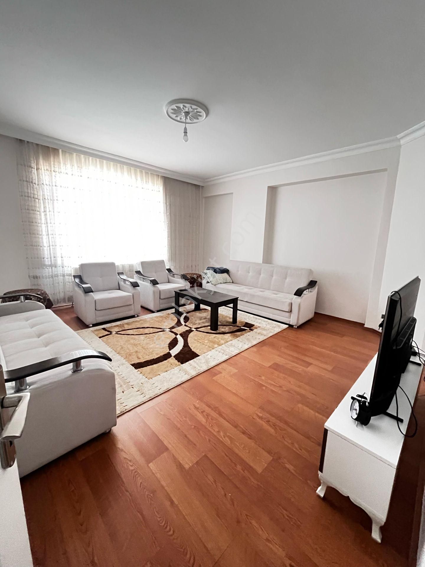 Fetih Caddesi Mh 3+1 Fırsat Daire