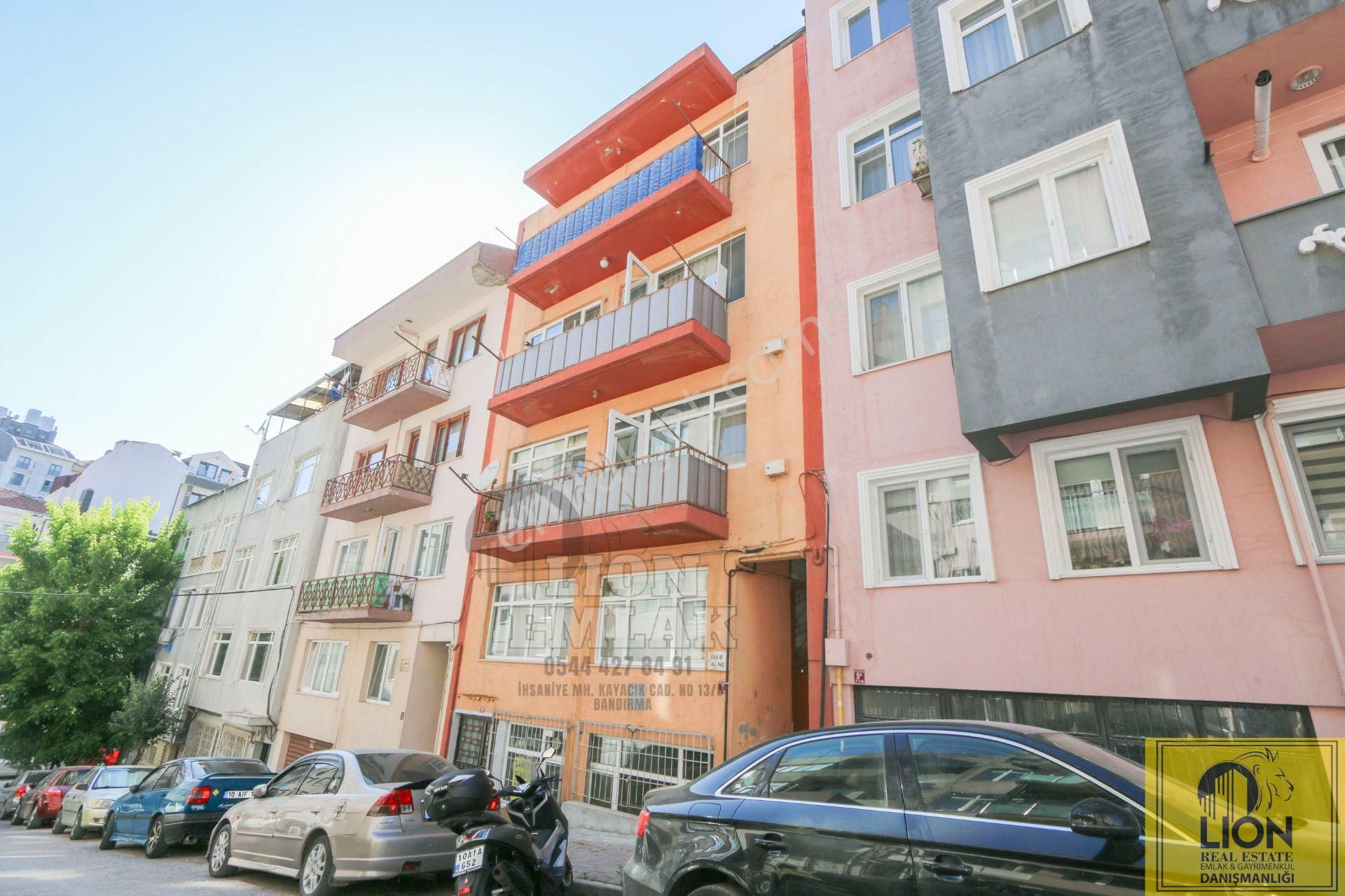 Lıon Emlak'tan Yatırıma Uygun , Bahçeli, Full Tadilatlı Fırsat 2+1 Satılık Daire