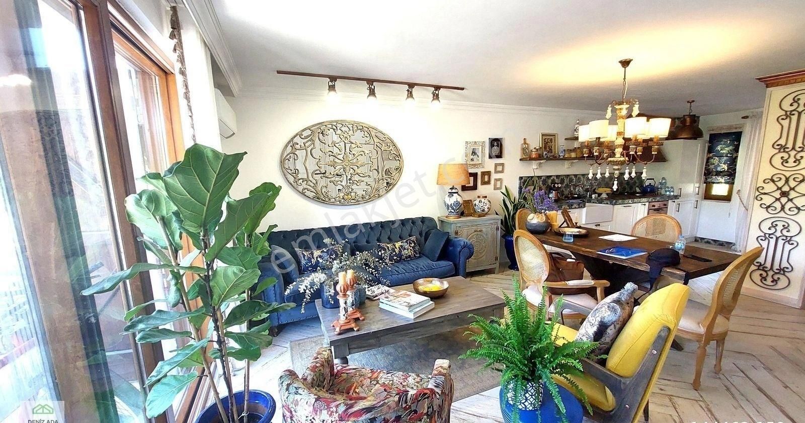 Kuşadası Marina'da 2+1 Eşyalı Satılık Lüx Dublex Daire