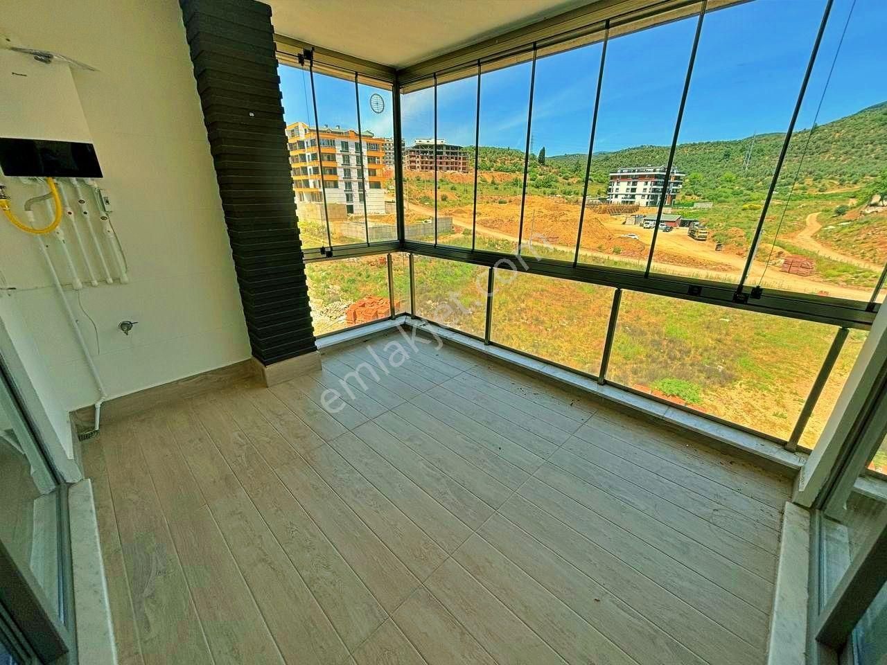 Uytundan Edremitte Kazdağları Manzaralı Satılık 3+1 Lüx Daire