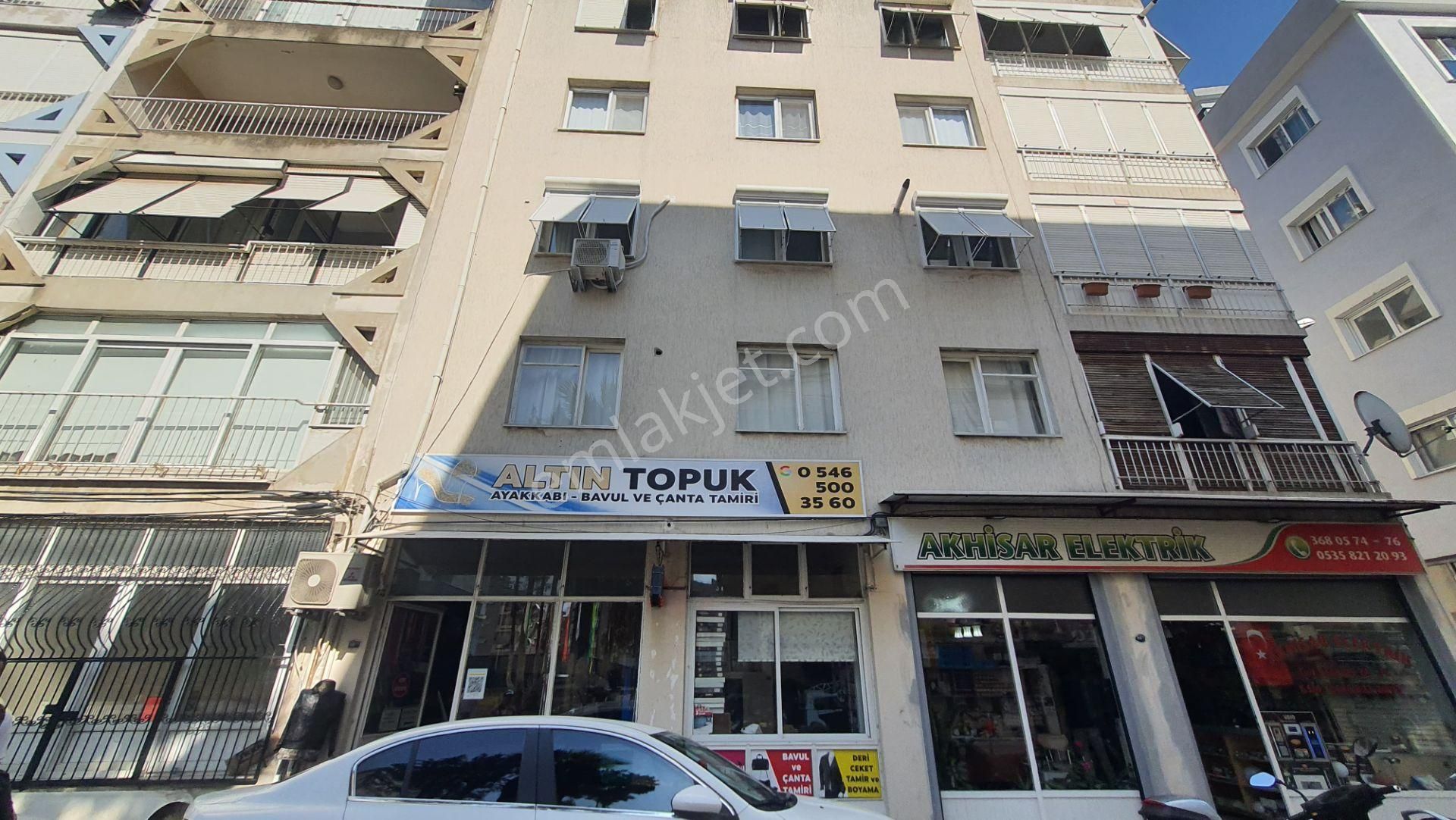 Remax Target Karşıyaka Alaybey Satılık Dükkan 40m2