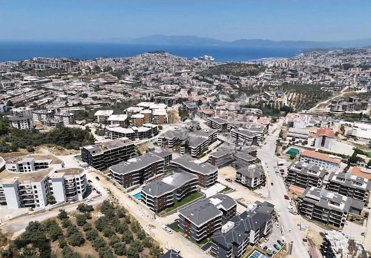 Kuşadası Değırmenderede Özel Bahçelı Satılık 2+1 Daıre