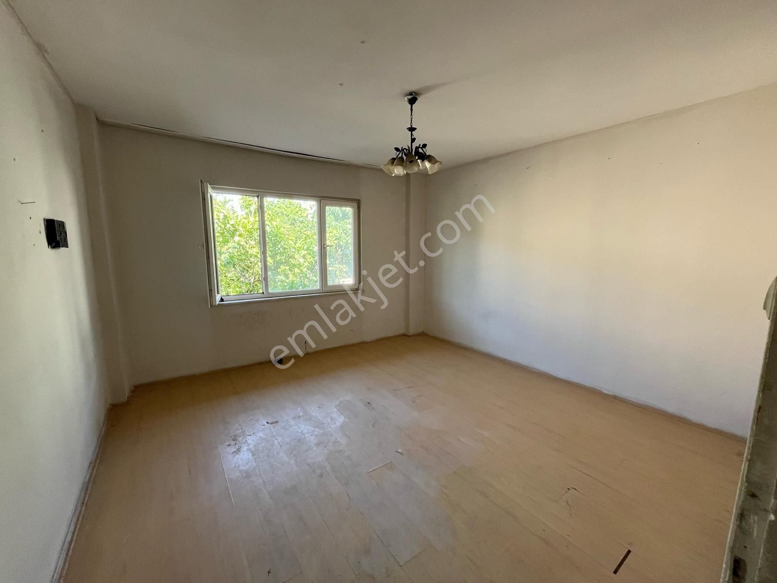 Arifiye Merkezde Kiralık 4+1 Daire