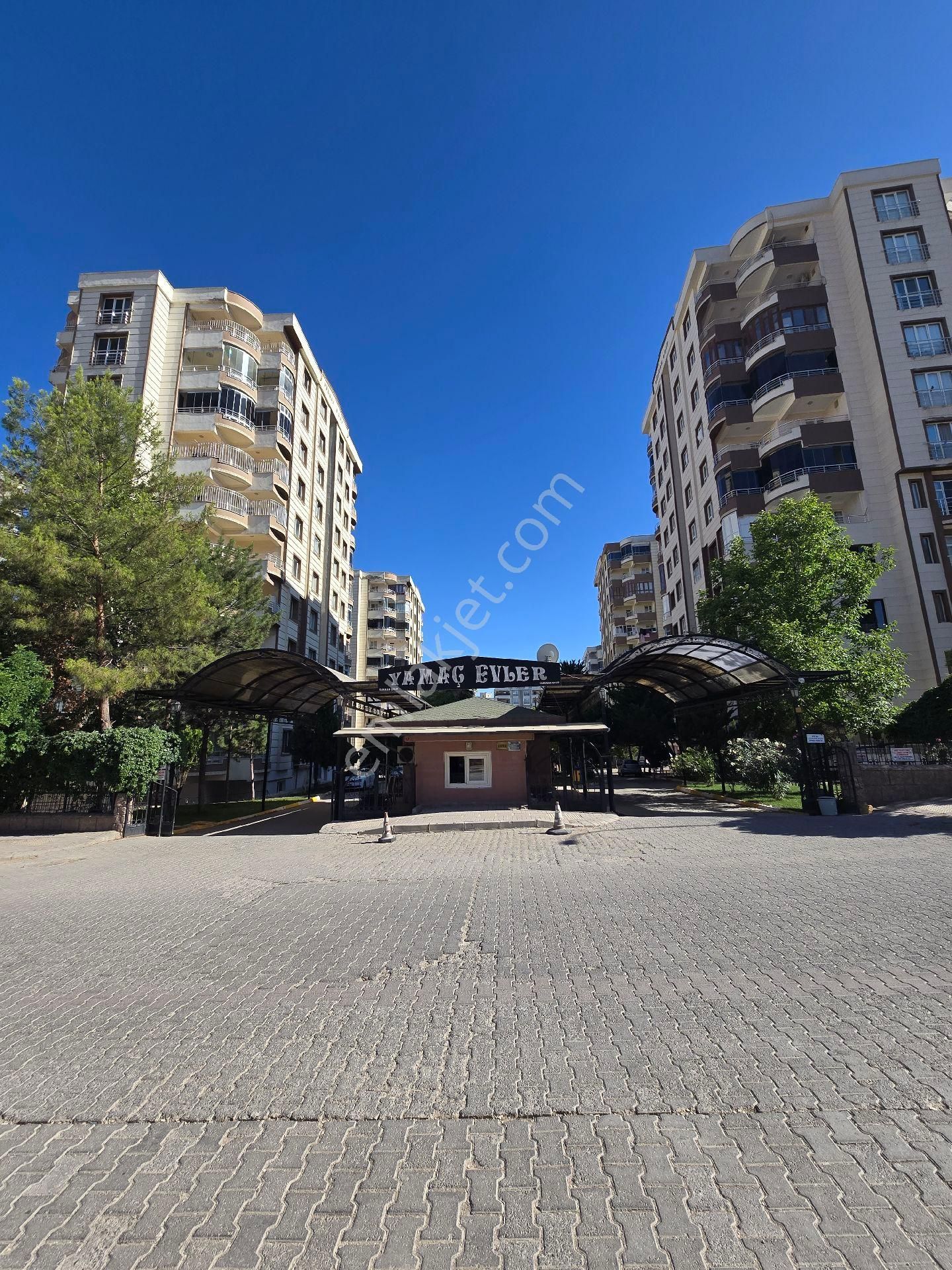 Kiralık 4+1 Site İçerisinde
