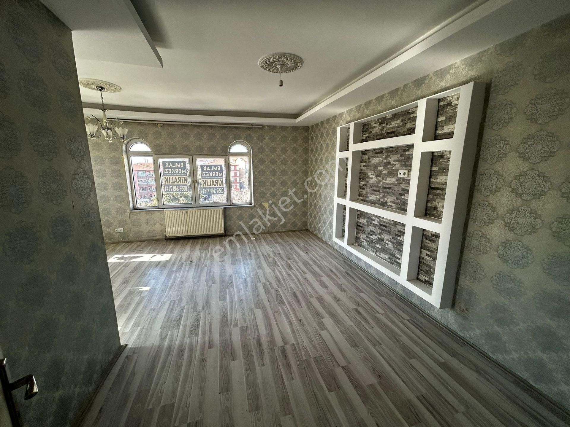 Çarşı İçinde 2+1 Daire