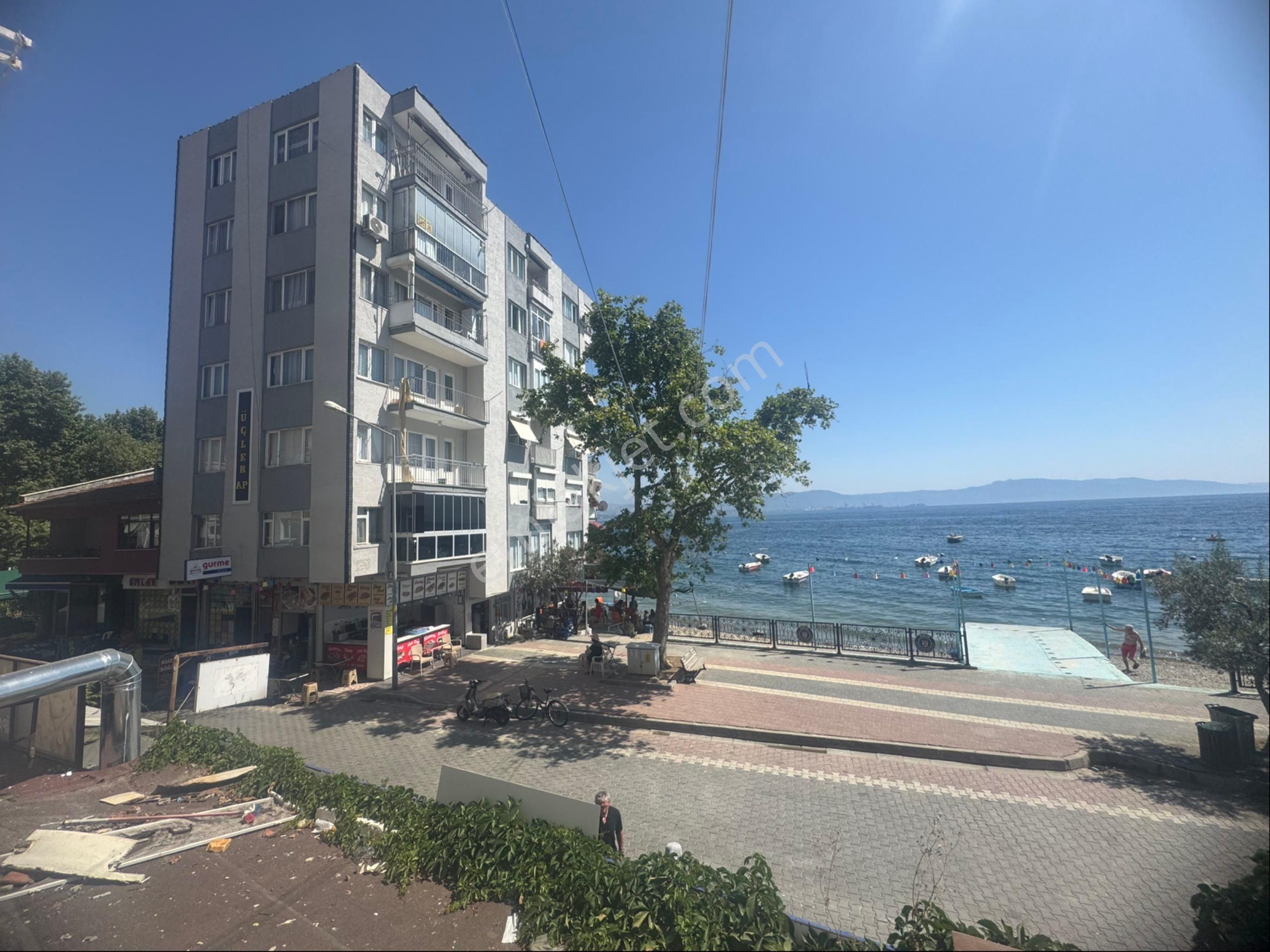 Kumla Konak Emlak”tan Denize Sıfır Daire - Görsel 4