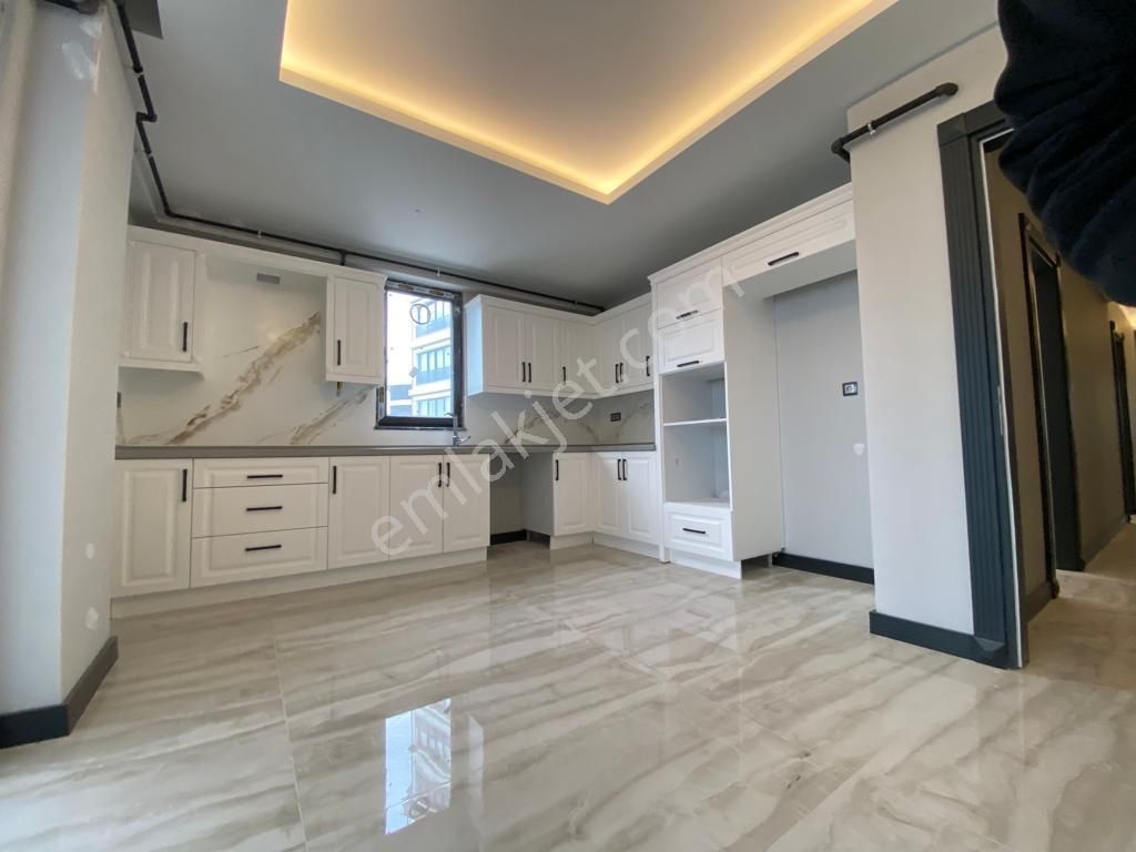 Atakentte Deniz Manzaralı Ultra Lüks 4+1 Daire