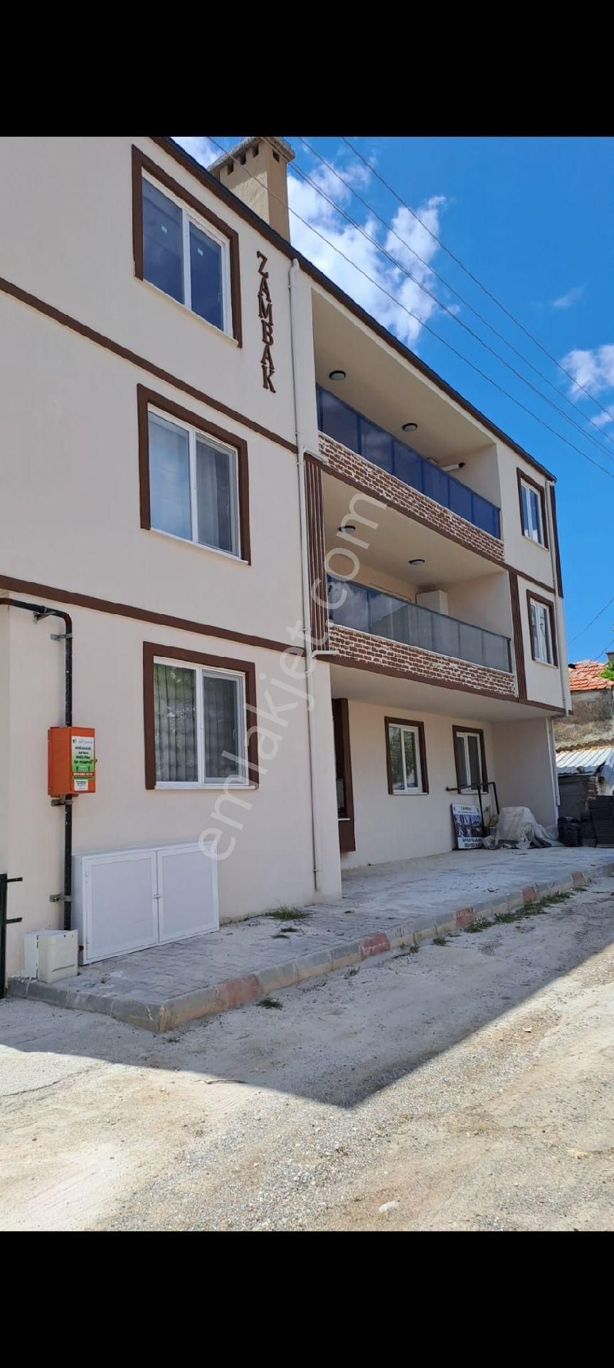 Muğla Bayır Mahlesinde Geniş 2+1 Kapalı Mutfak Daire