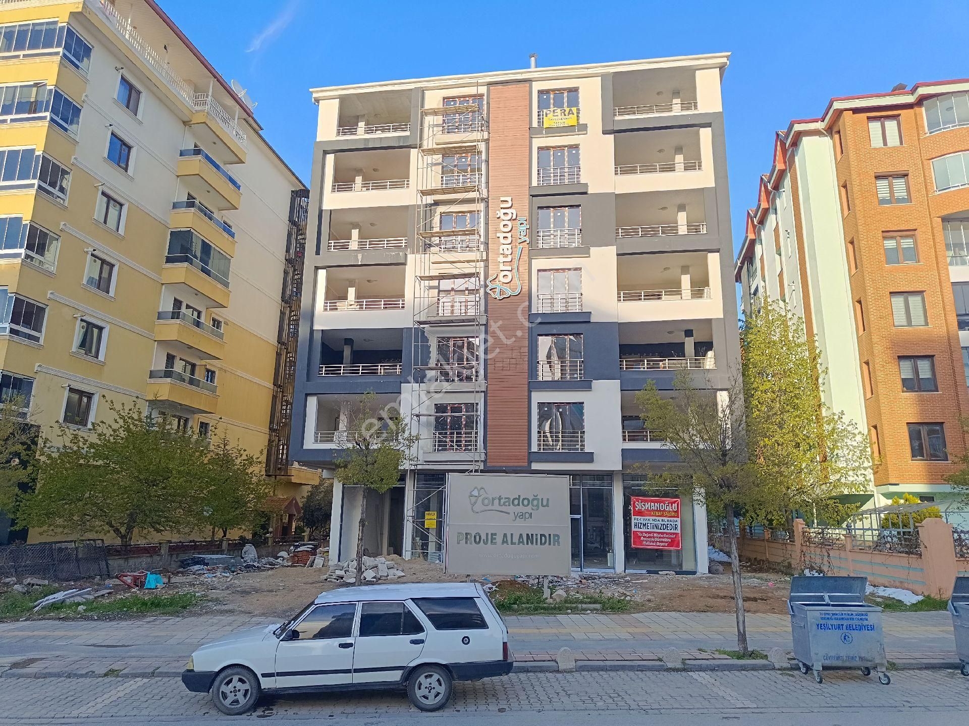Fahri Kayahan Bulvarda Satılık Lüks Sıfır 3+1 Daire