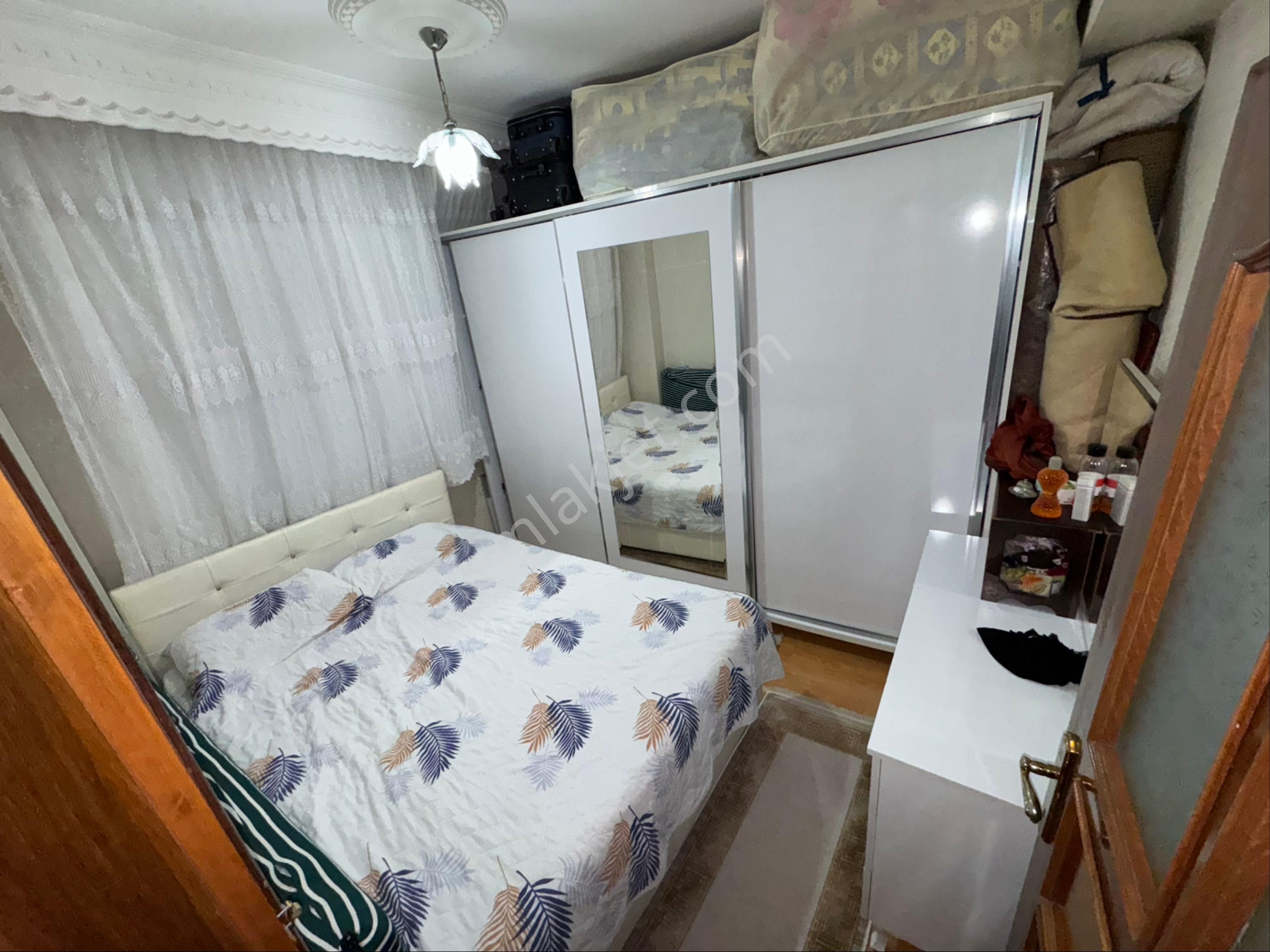 Zafer Yapıdan Satılık Düzgiriş Gibi Bahçekatı 2+1 90m2 15yıllık İstanbul Sultangazi Esentepe Mahde - Görsel 17