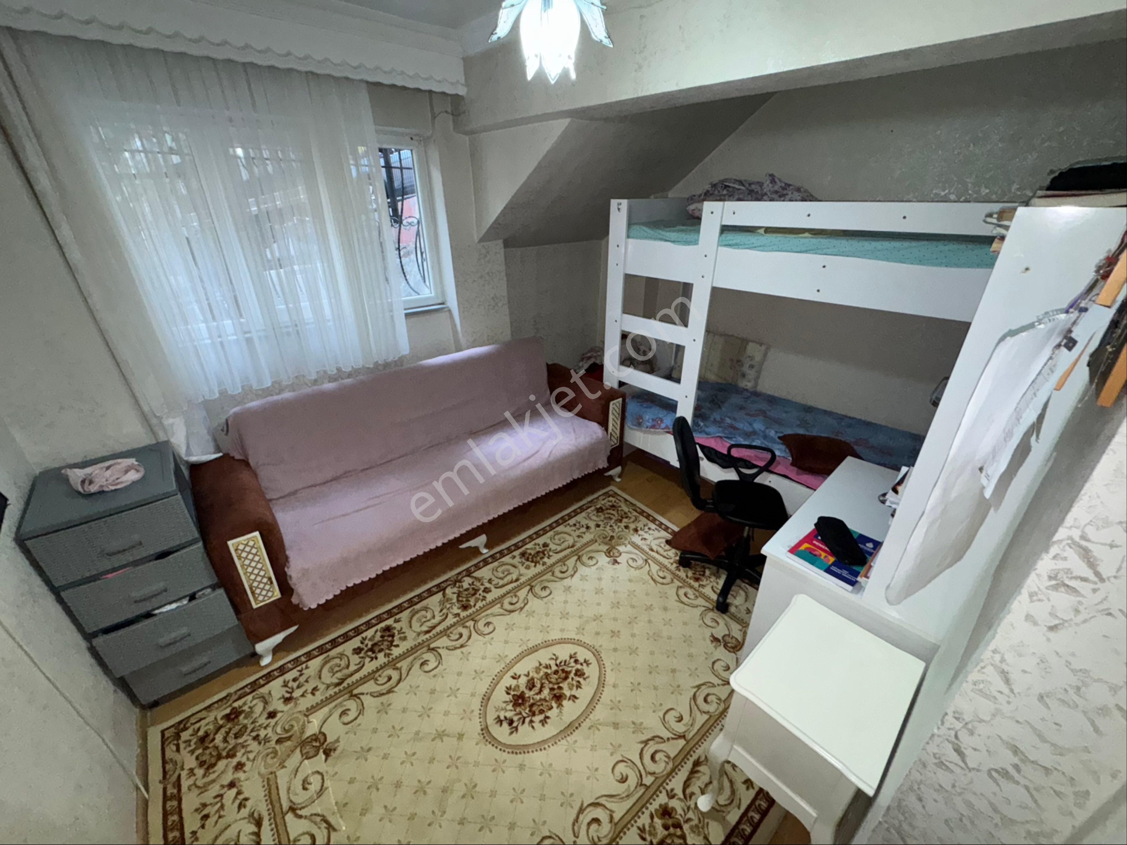 Zafer Yapıdan Satılık Düzgiriş Gibi Bahçekatı 2+1 90m2 15yıllık İstanbul Sultangazi Esentepe Mahde - Görsel 9