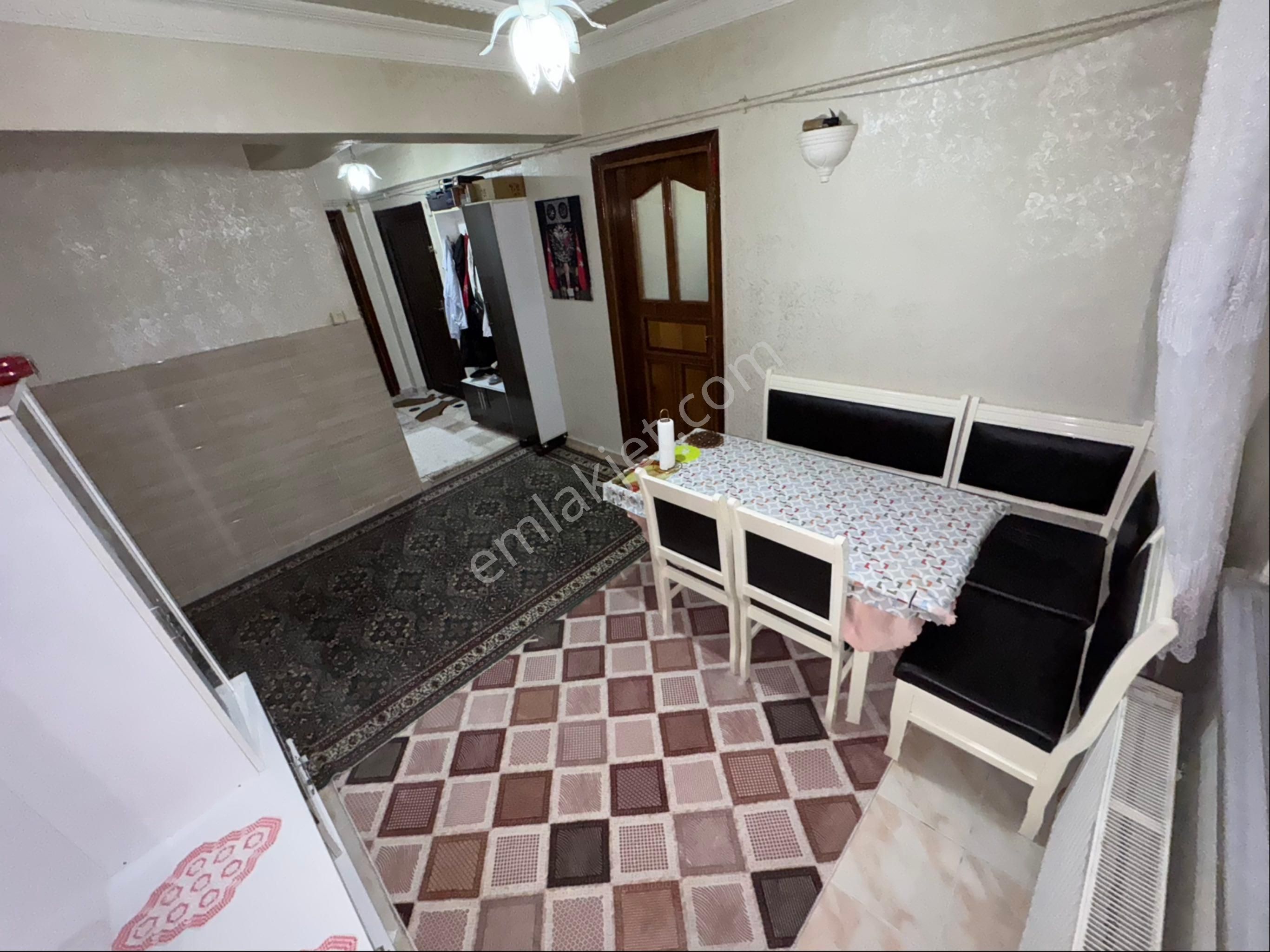 Zafer Yapıdan Satılık Düzgiriş Gibi Bahçekatı 2+1 90m2 15yıllık İstanbul Sultangazi Esentepe Mahde - Görsel 28