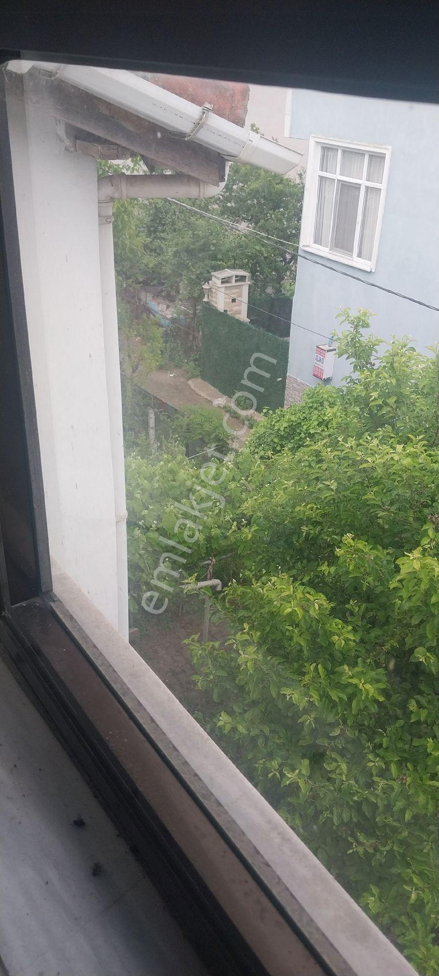 Tekirdağ Marmara Ereğli Sultanköyde Satılık 240 Metre Arsanın İçinde Üç Katlı Geniş Ev - Görsel 21