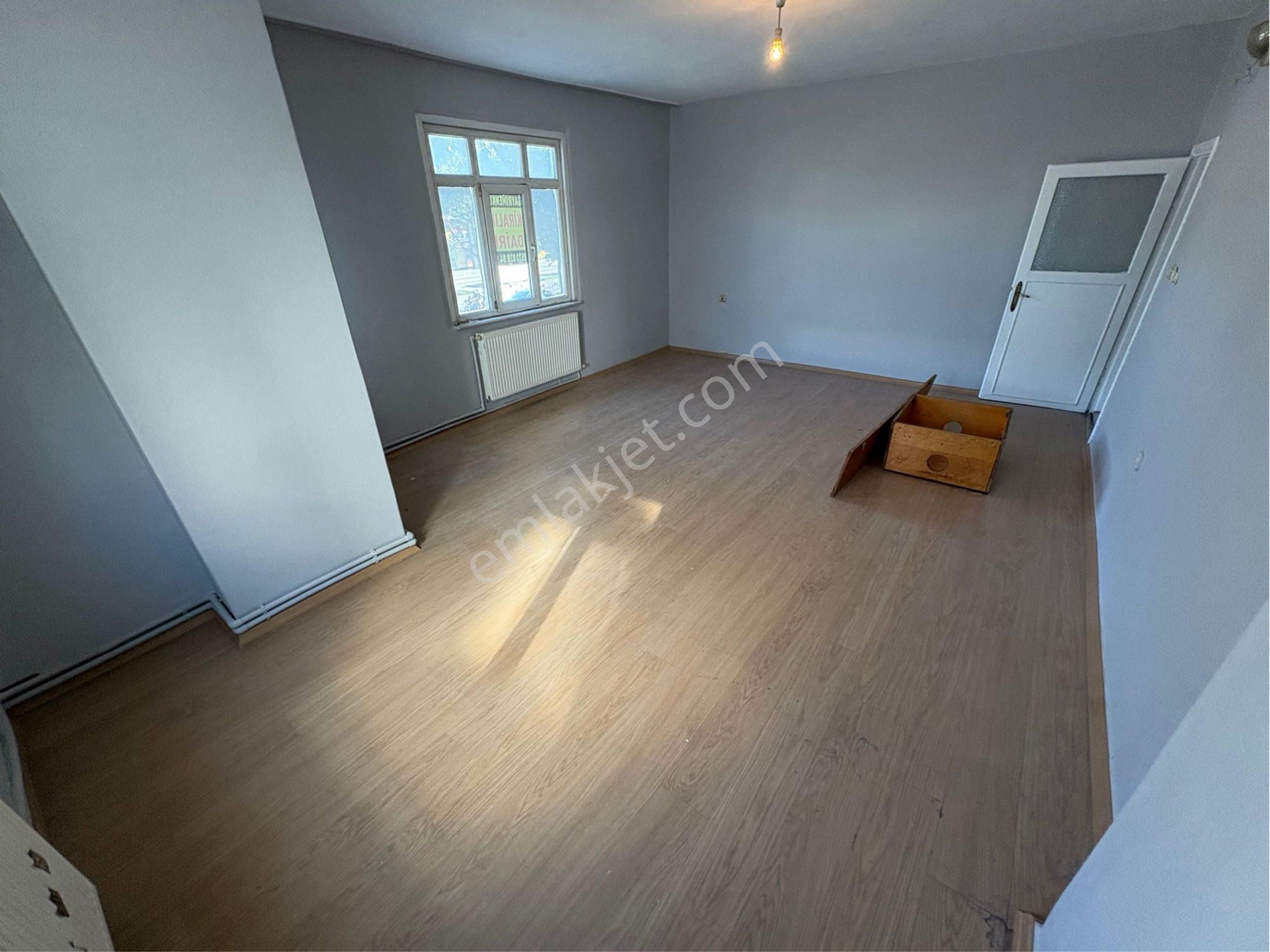 Aydın İnş. Cebeci Mah 2+1 100m2 1.kat Haseki Yürüme Mesafesi