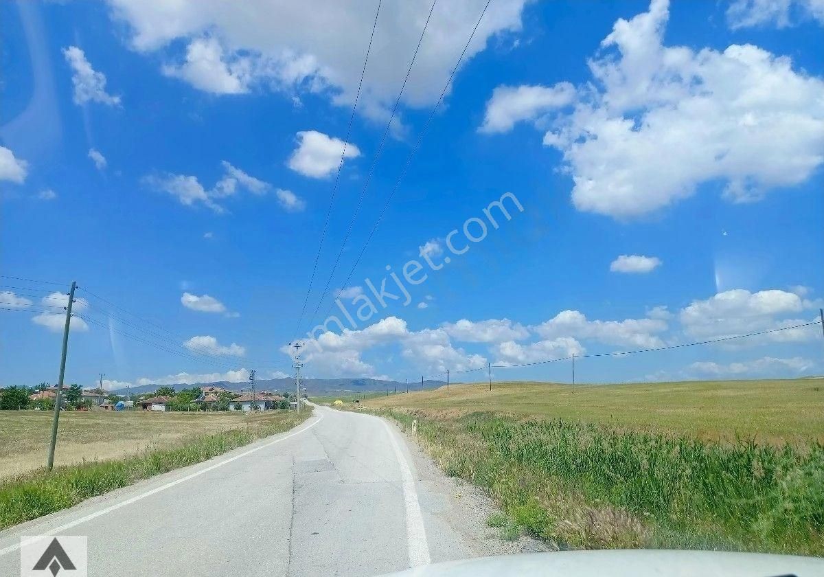 My Ekipdenankara Sincan Temelli Gazi De İmarlı İfrazlı Yerleşime Yakın Resmi Yola Cemüstakil Arsa - Görsel 9