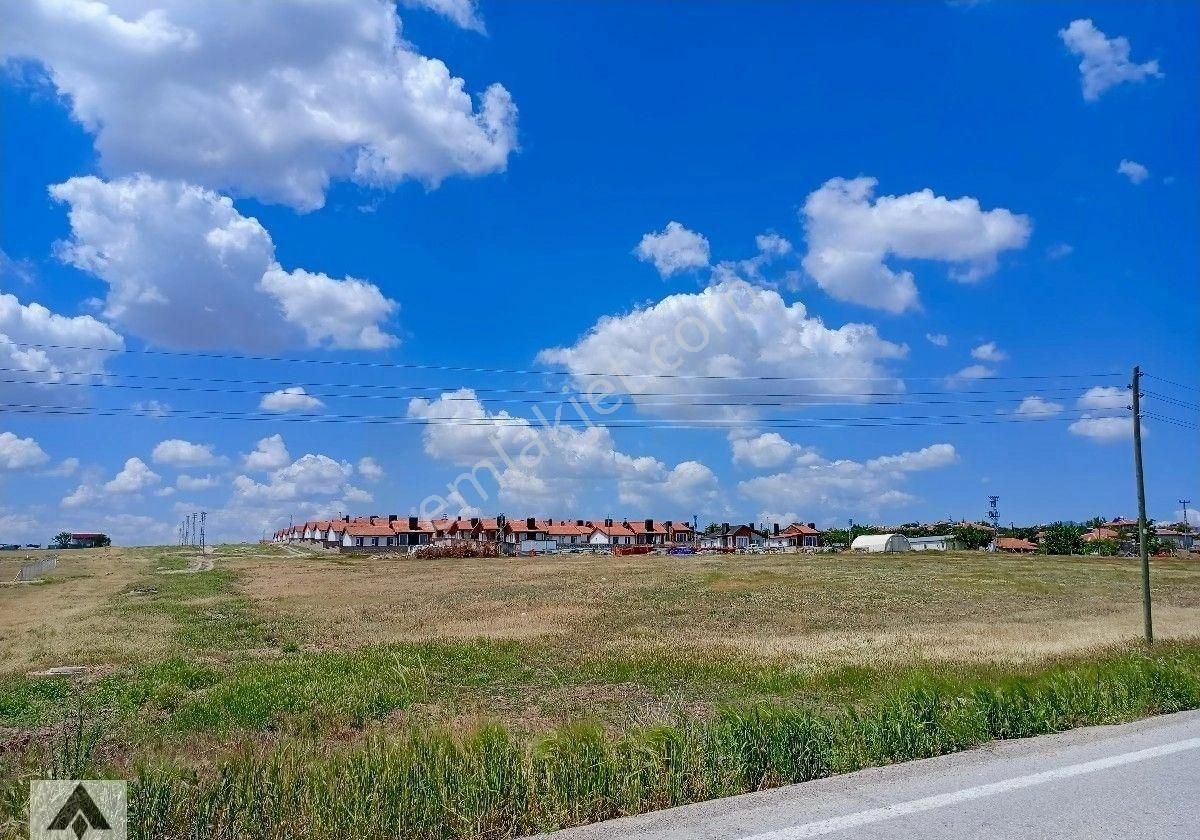 My Ekipdenankara Sincan Temelli Gazi De İmarlı İfrazlı Yerleşime Yakın Resmi Yola Cemüstakil Arsa - Görsel 6