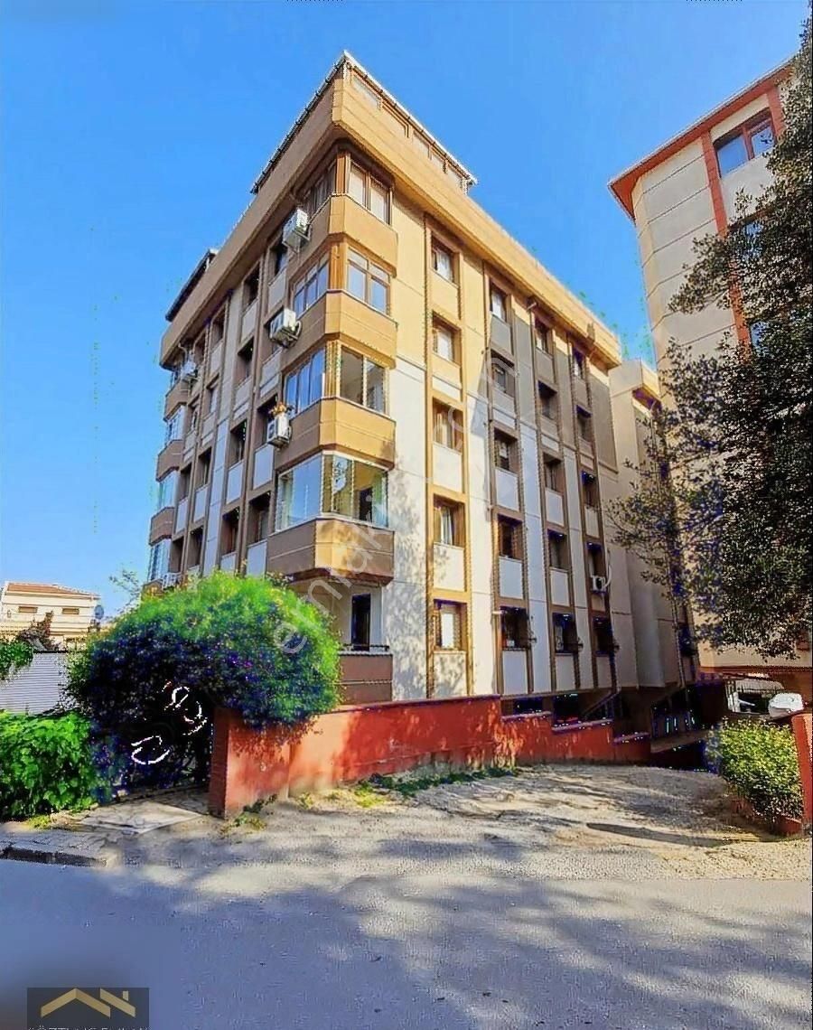 Kartaltepede 2+1 Giriş Kat 85 M2 Geniş Ferah Otoparklı Peyzajlı
