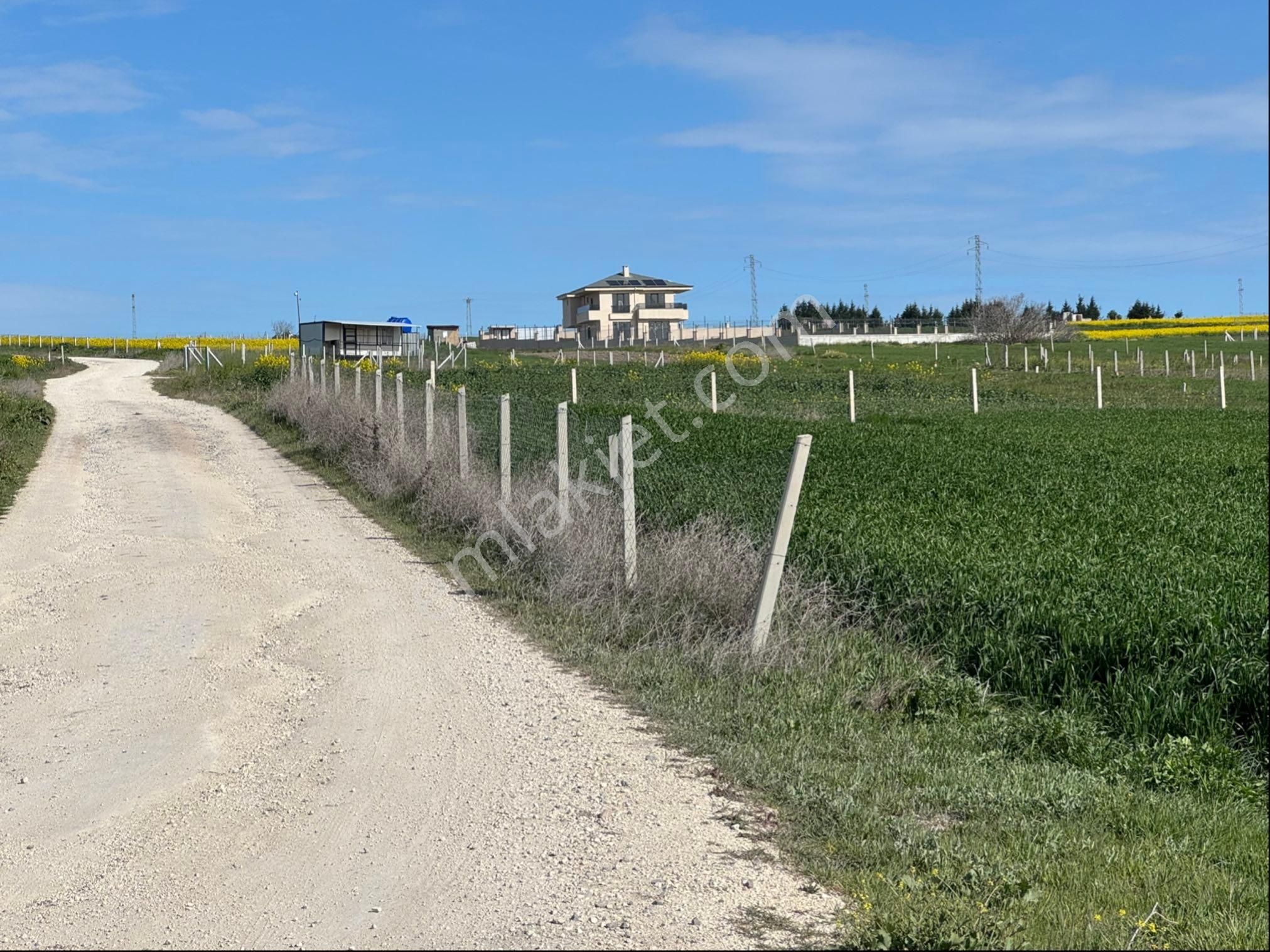 Silivri Çanta Balabanda Huhteşem Göl Manzaralı Arsa