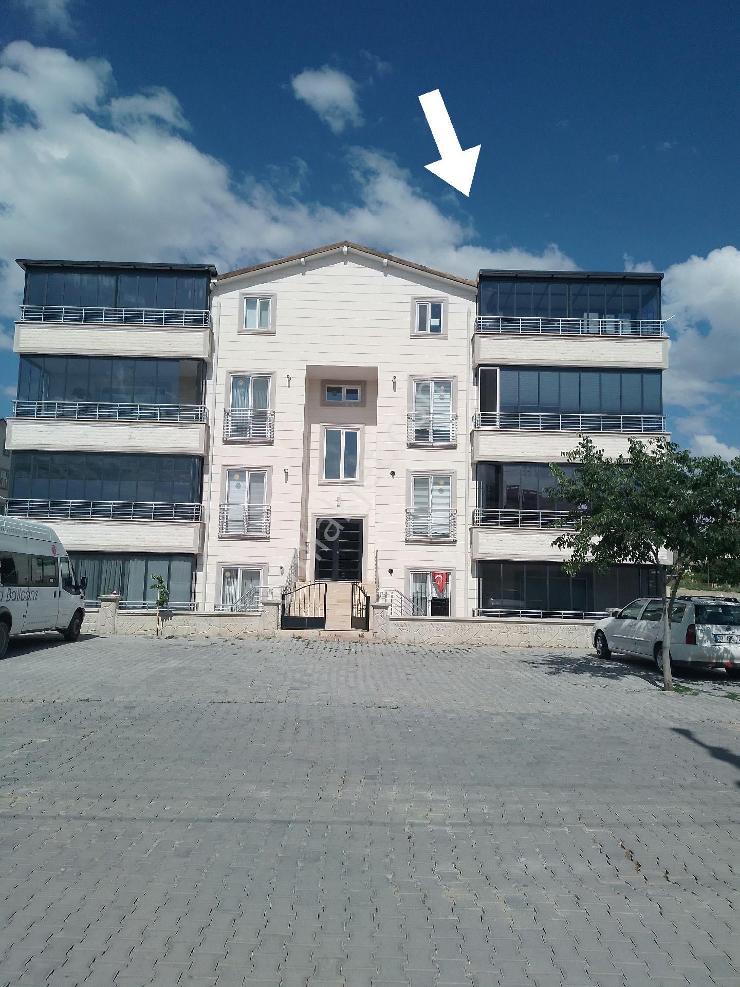 1+1 Teras Kat Eşyalı Daire