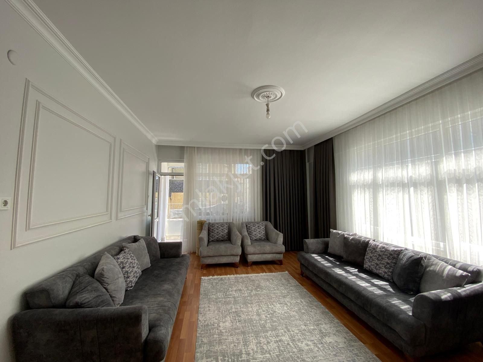 Bağcılar Çınar Mah Satılık Daire 3+1 110m2 Kat 1