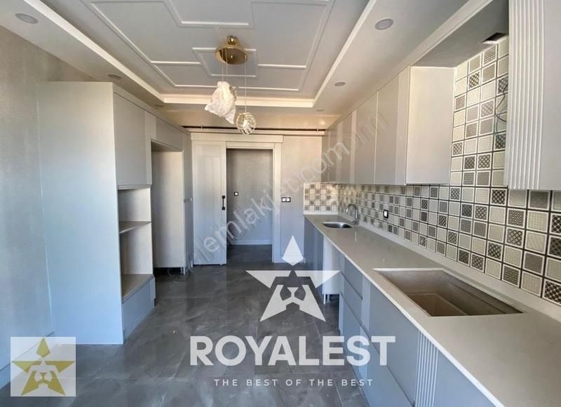 Royalestten Belkızın Merkezinde Sıfır Lüx Daire
