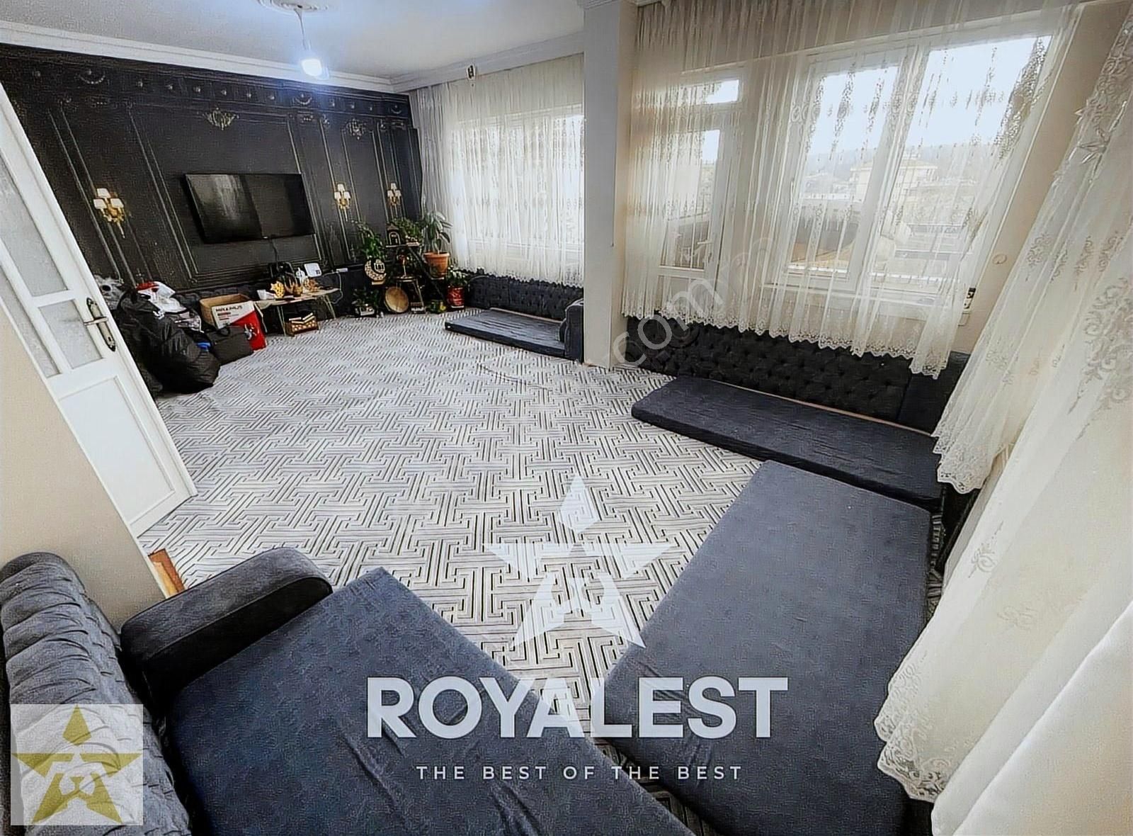 Royalest'ten Güneykent'te Önü Açık Ara Kat Ulaşıma Sıfır 3+1