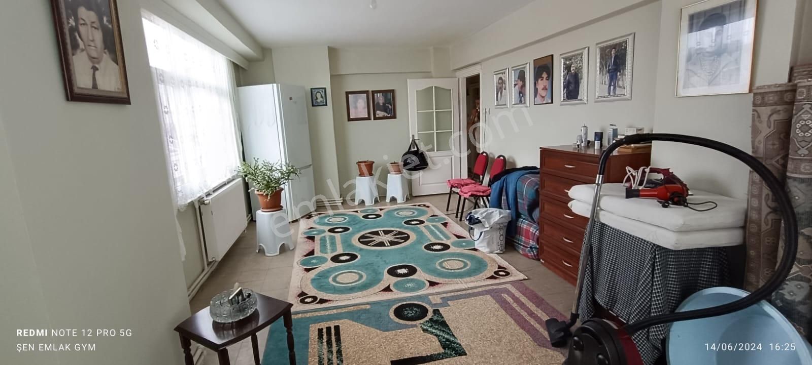 Bayrampaşa Muratpaşa 3+1 Forum İstanbula Cephe 140 M2