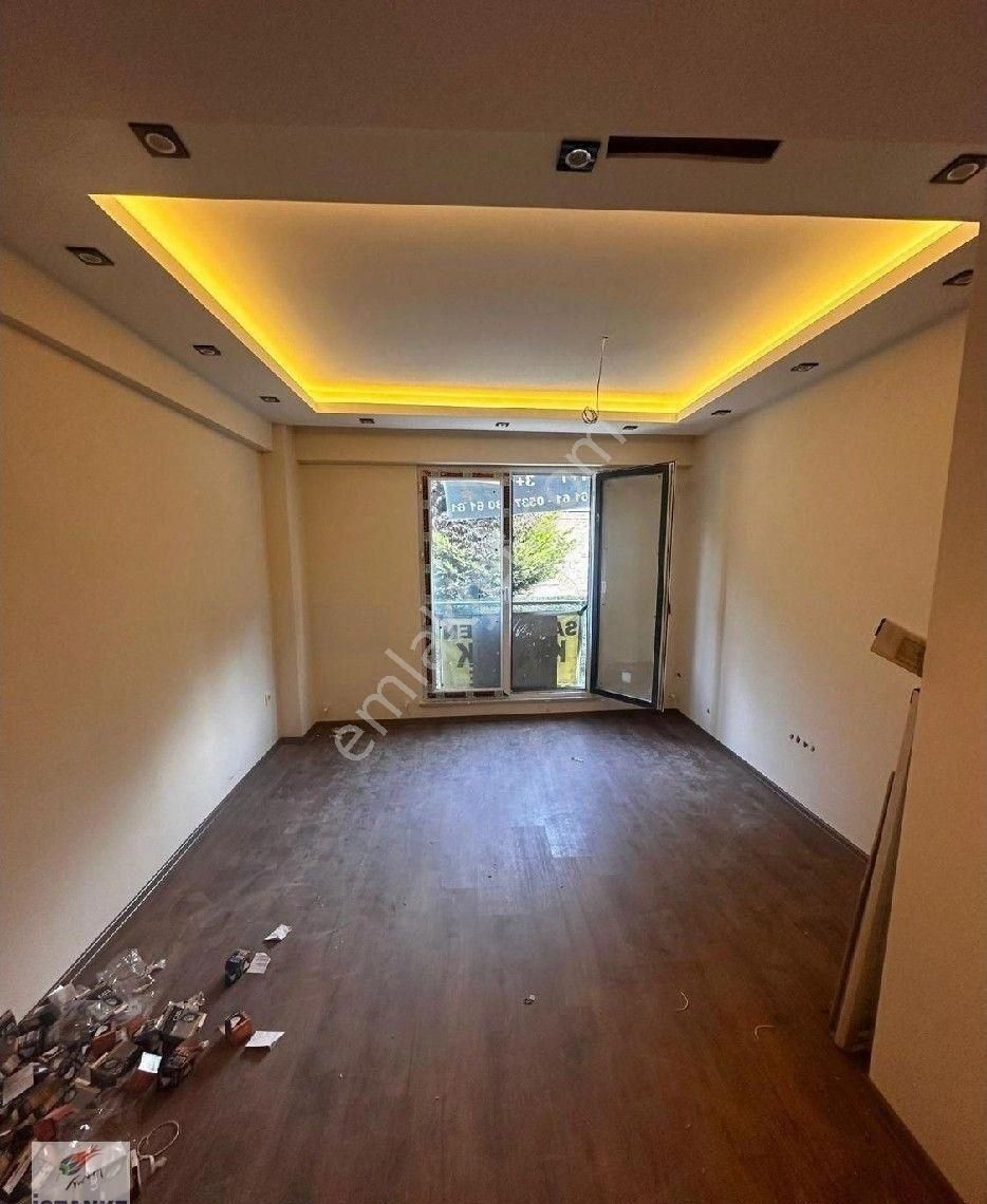Topkapıda Satılık Lüks Sıfır Binada Yüksek Giriş Kelepir Fiyata....bina 3 Katlı Depreme Dayanıklı...