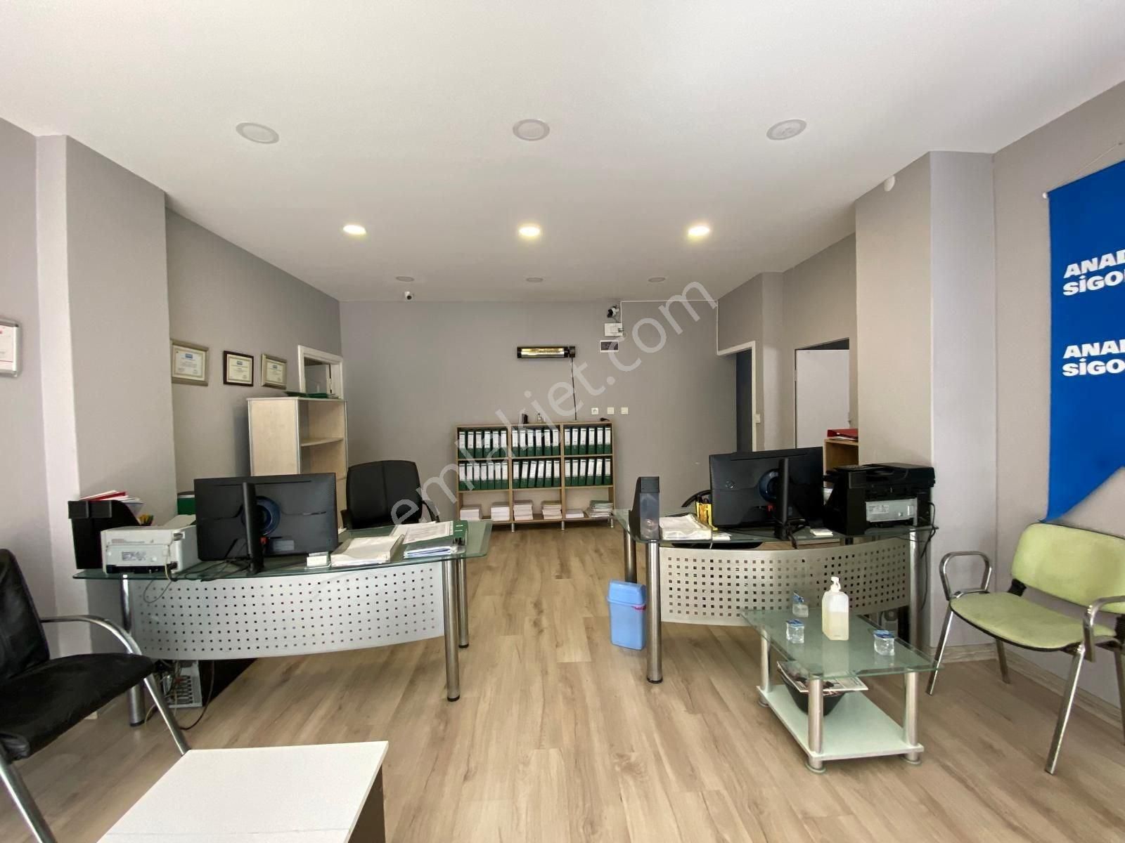 Bağcılar Çınar Mah Satılık Dükkan 85m2 Giriş Kat