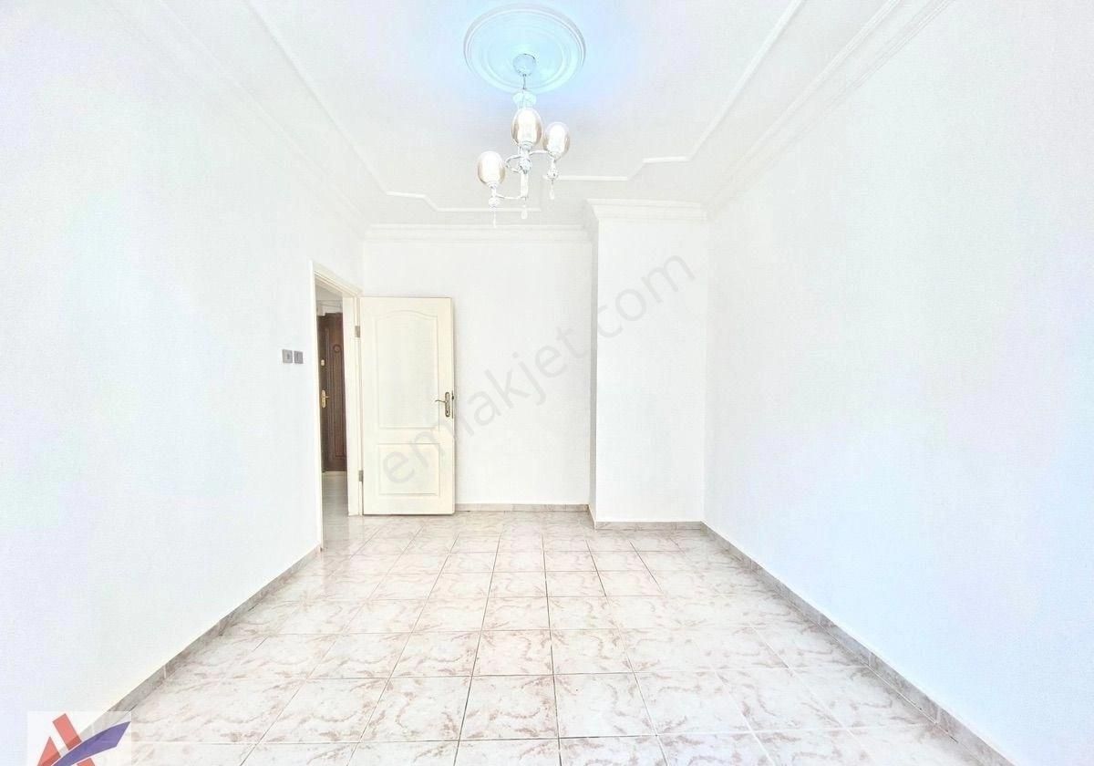 Barbaros Cad. Denize 150m 2+1 Daire - Görsel 4